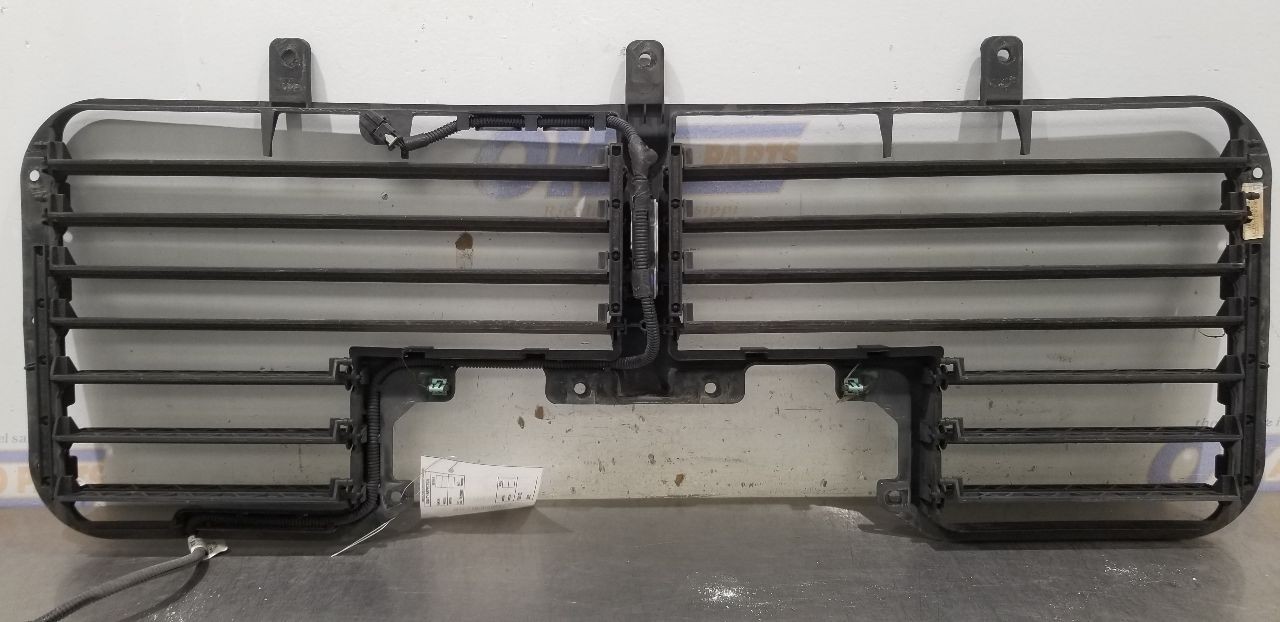18 GMC SIERRA 1500 5.3L AIR SHUTTER
