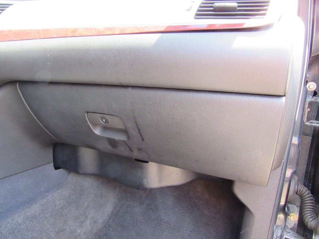 ESCALADE  2007 Glove Box 1061464
