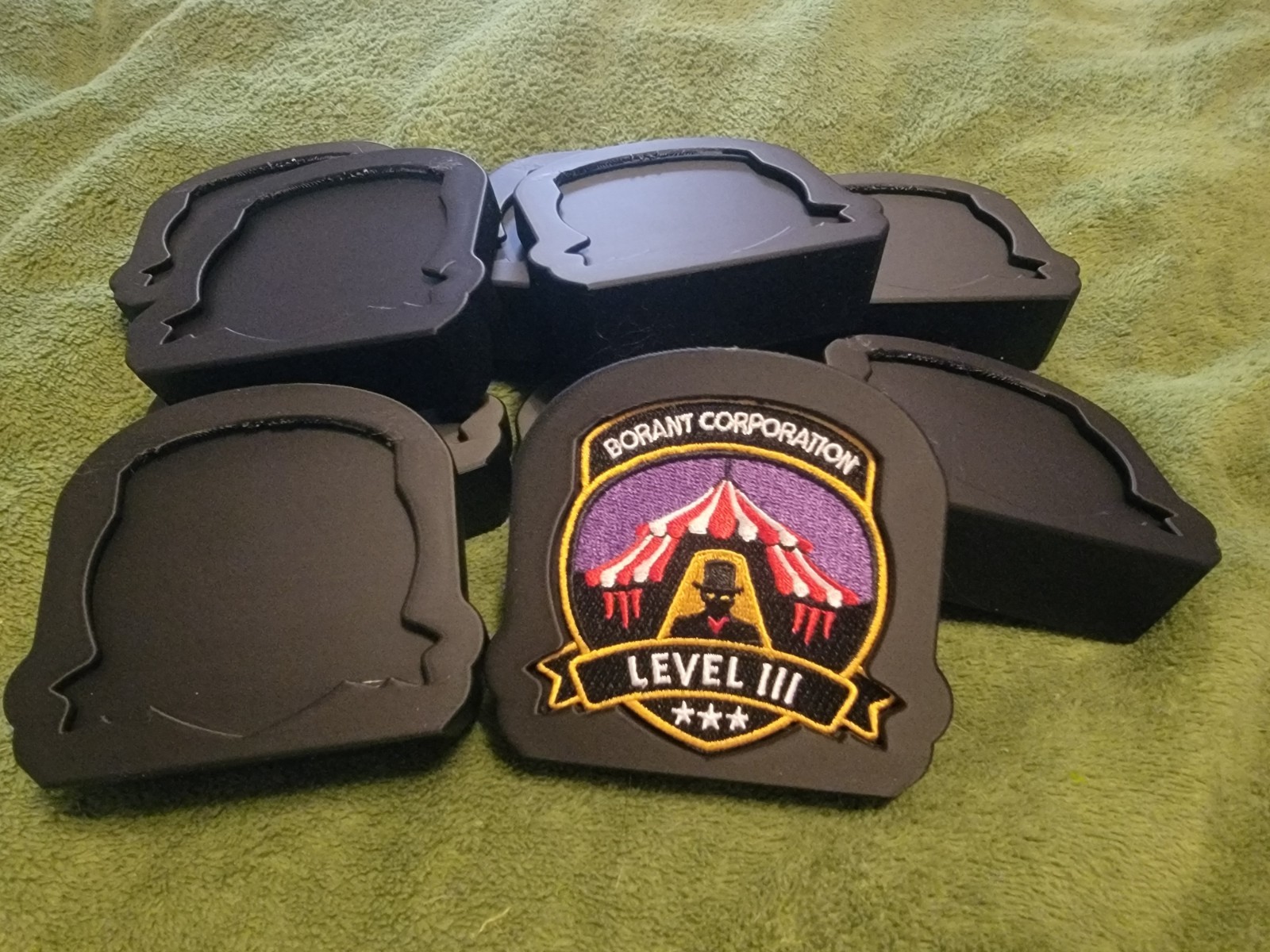 Lit Escalates Dungeon Crawler Carl Patch-Level 3 & 11 Frames to display them!