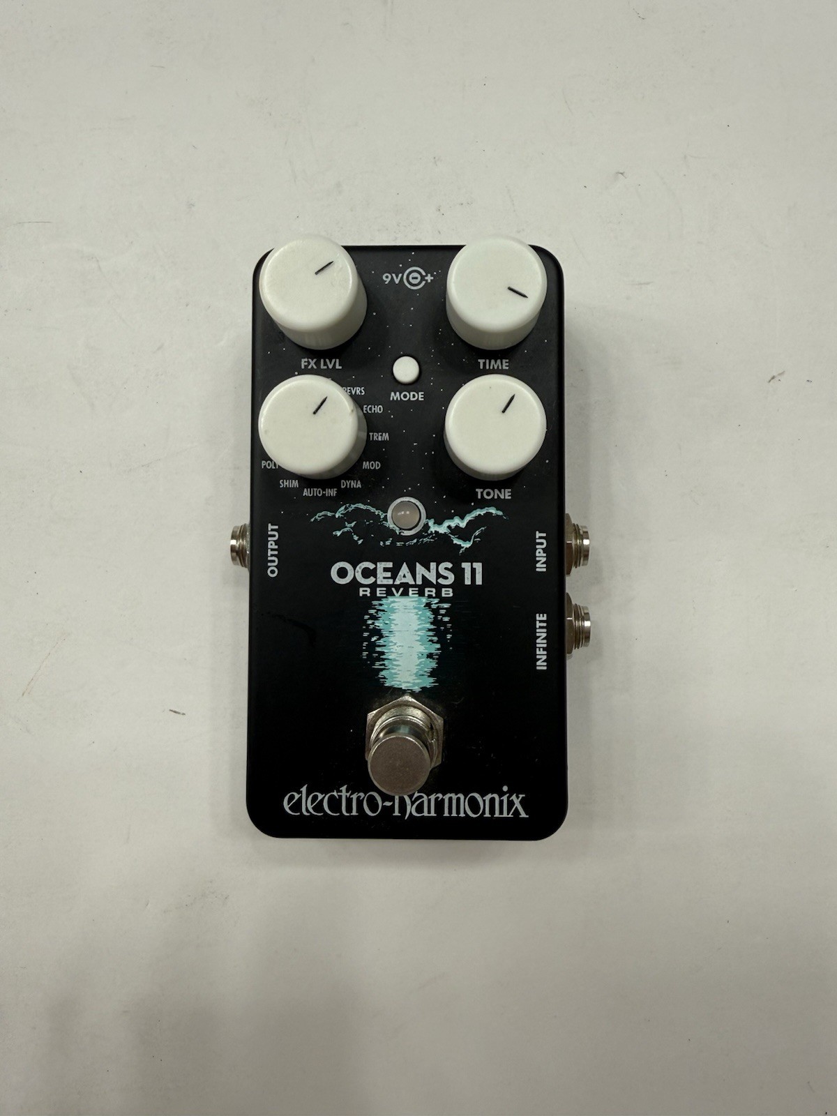 Electro Harmonix Oceans 11 Reverb Digital EHX Guitar Effect Pedal