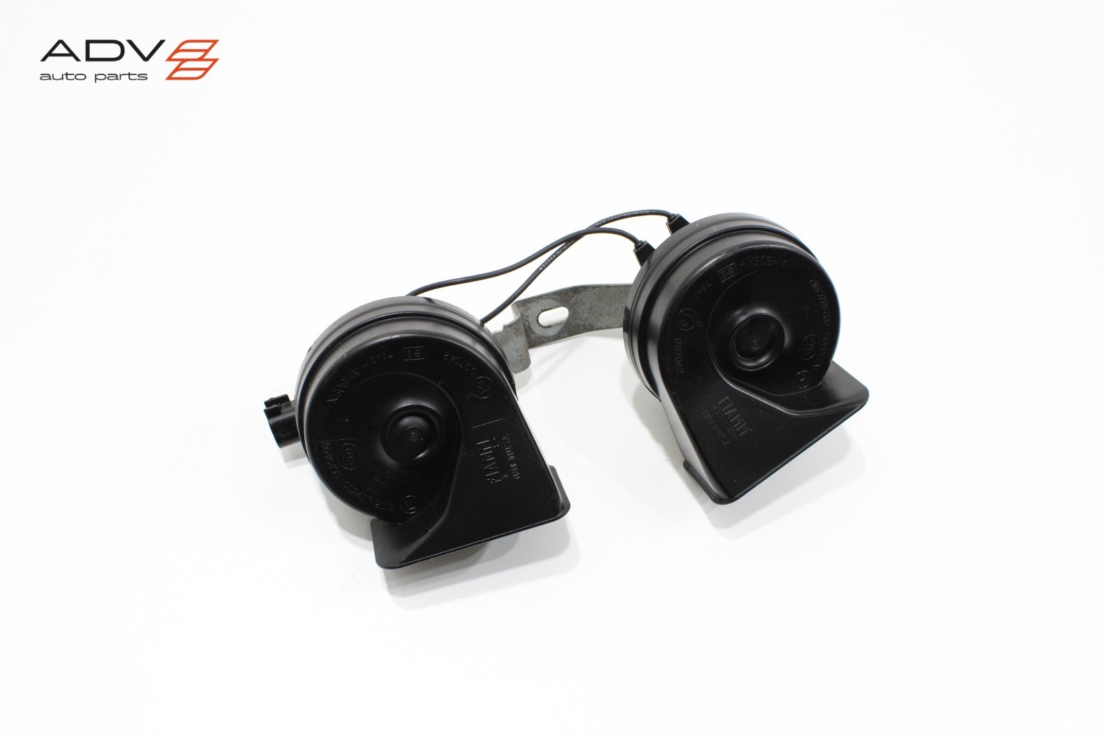 2015 - 2020 CHEVROLET TAHOE LOW & HIGH DUAL TONE NOTE HORN SIGNAL & BRACKET OEM
