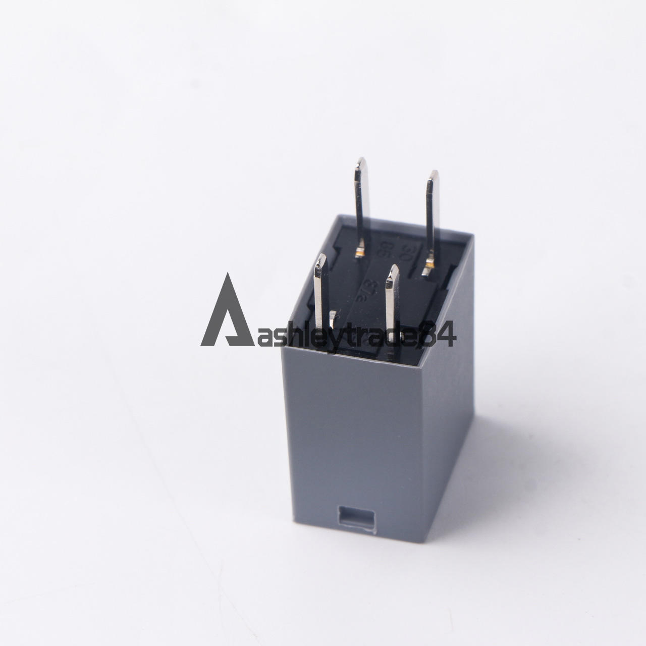 ONE NEW OMRON 12088567 RELAY 4PIN