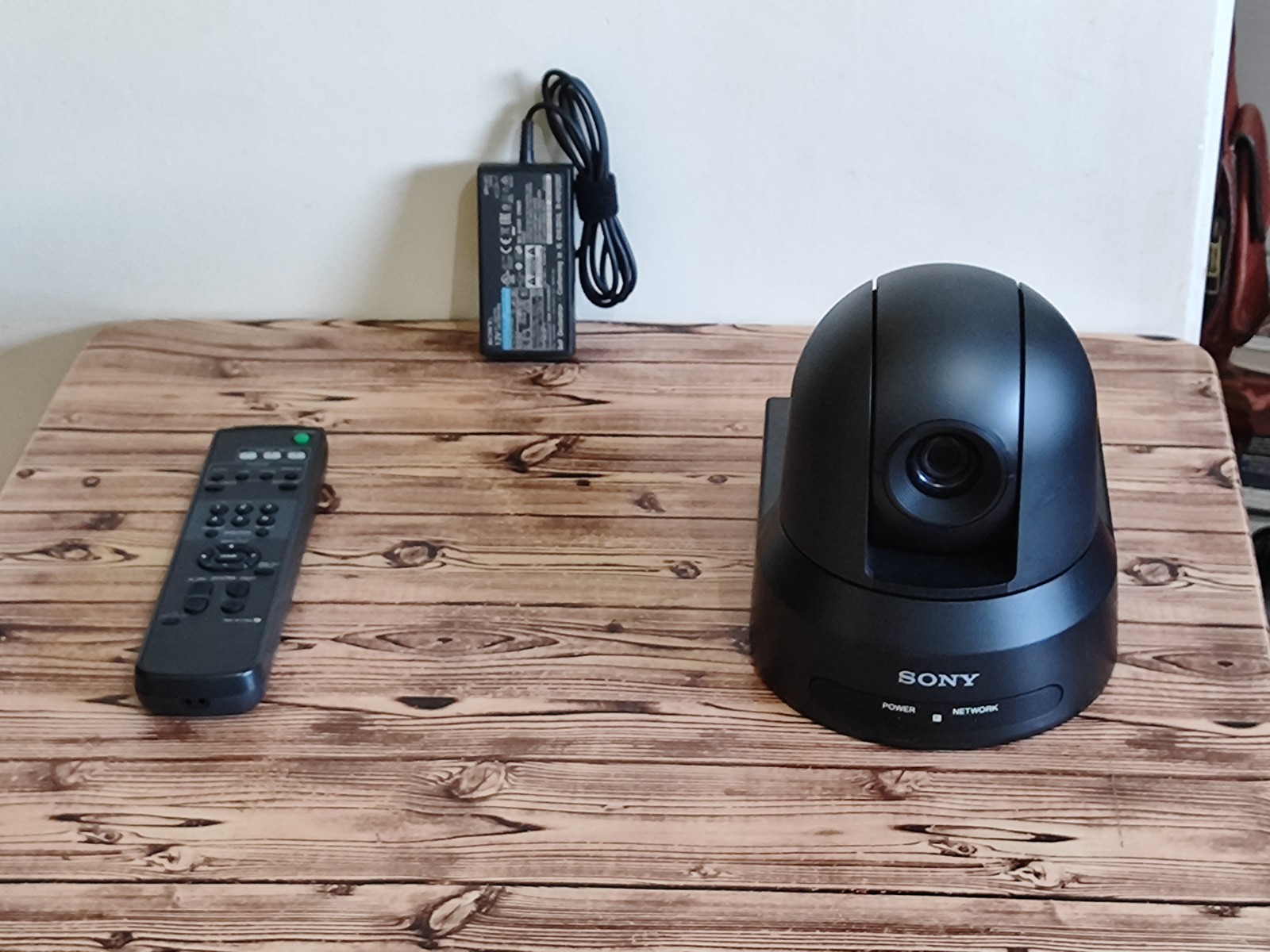 SONY SRG x400 FullHD 3GSDI 4K HDMI NDI PoE+ STREAMING WEBCASTING HDTV IP CAMERA