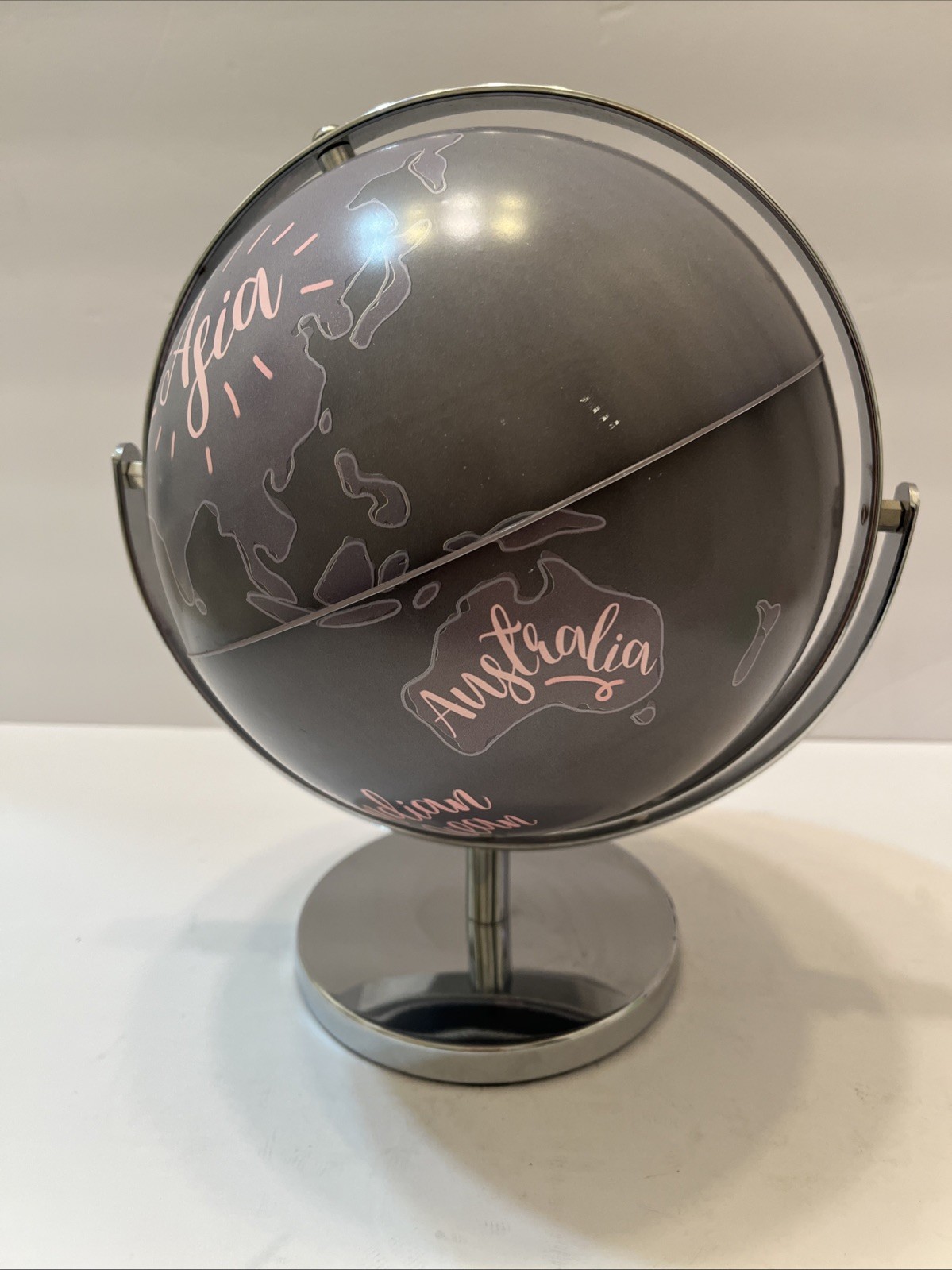 Globe 10” Gray Pink Chrome Base Spins Continents Oceans Rotates Tabletop