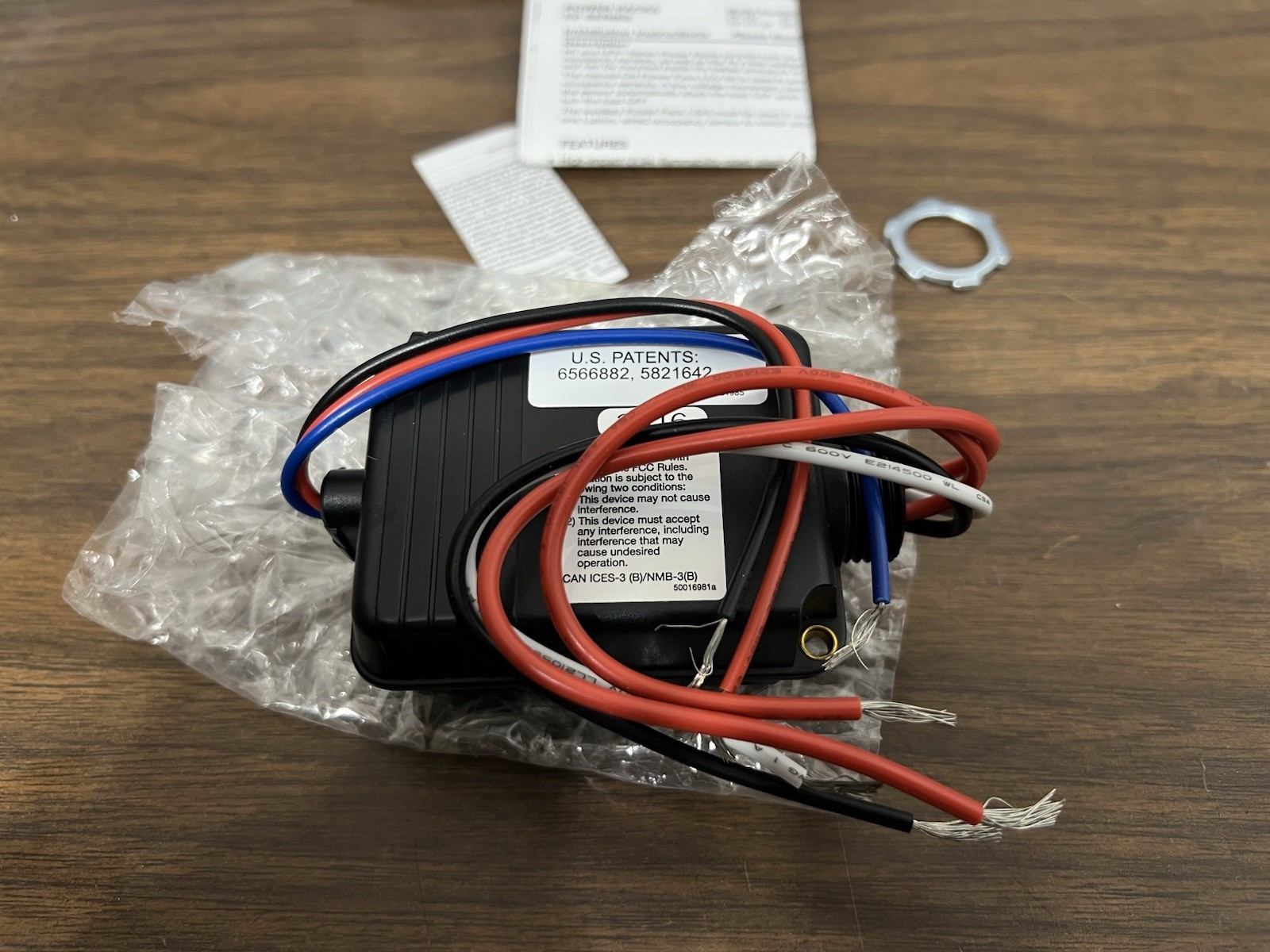 (1) Lutron PP-DV Power Packs - Black -New