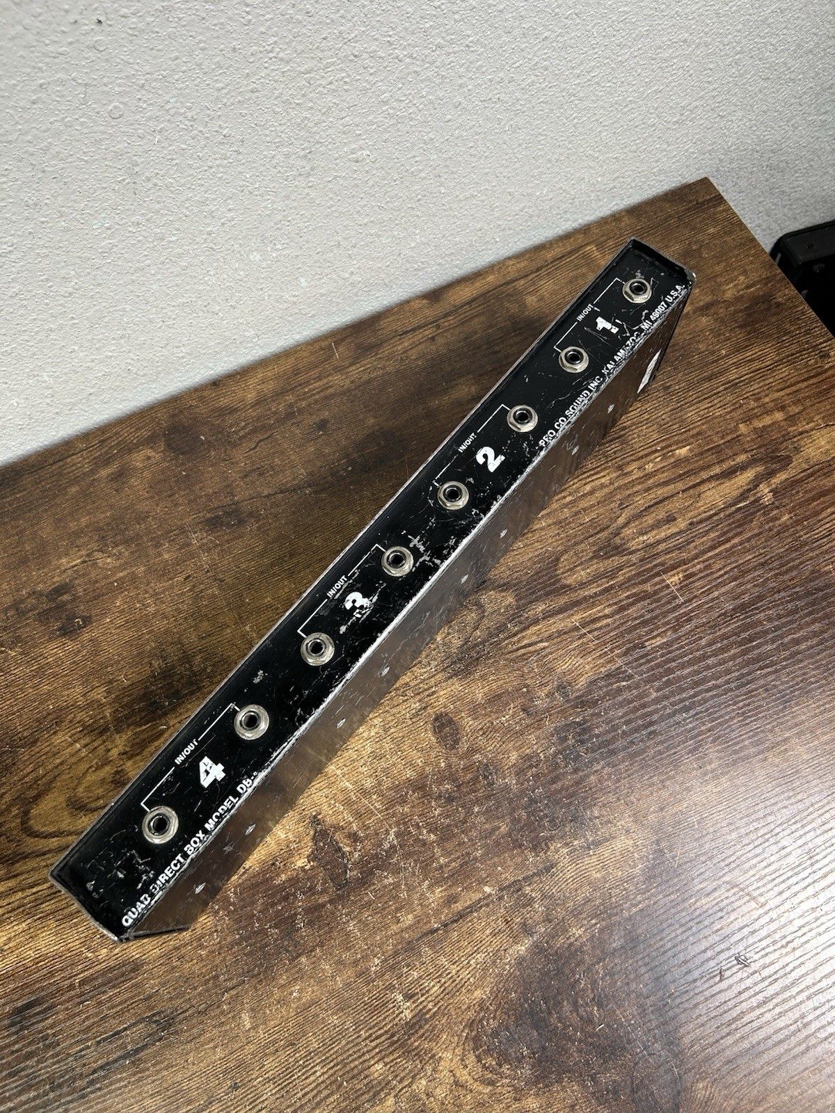 Pro Co DB-4 rackmount direct box For Interfacing Instrument/Midi Systems