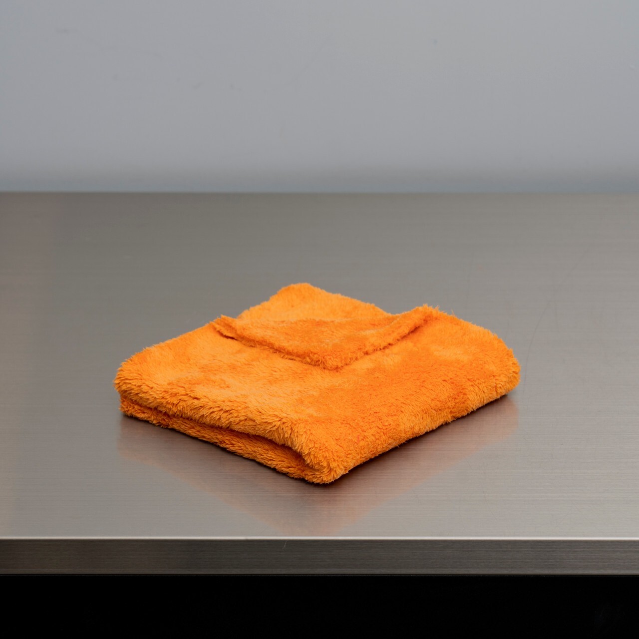 Ultra Plush Edgeless 500 GSM Microfiber Detailing Towel Orange | Korean 16 x 16
