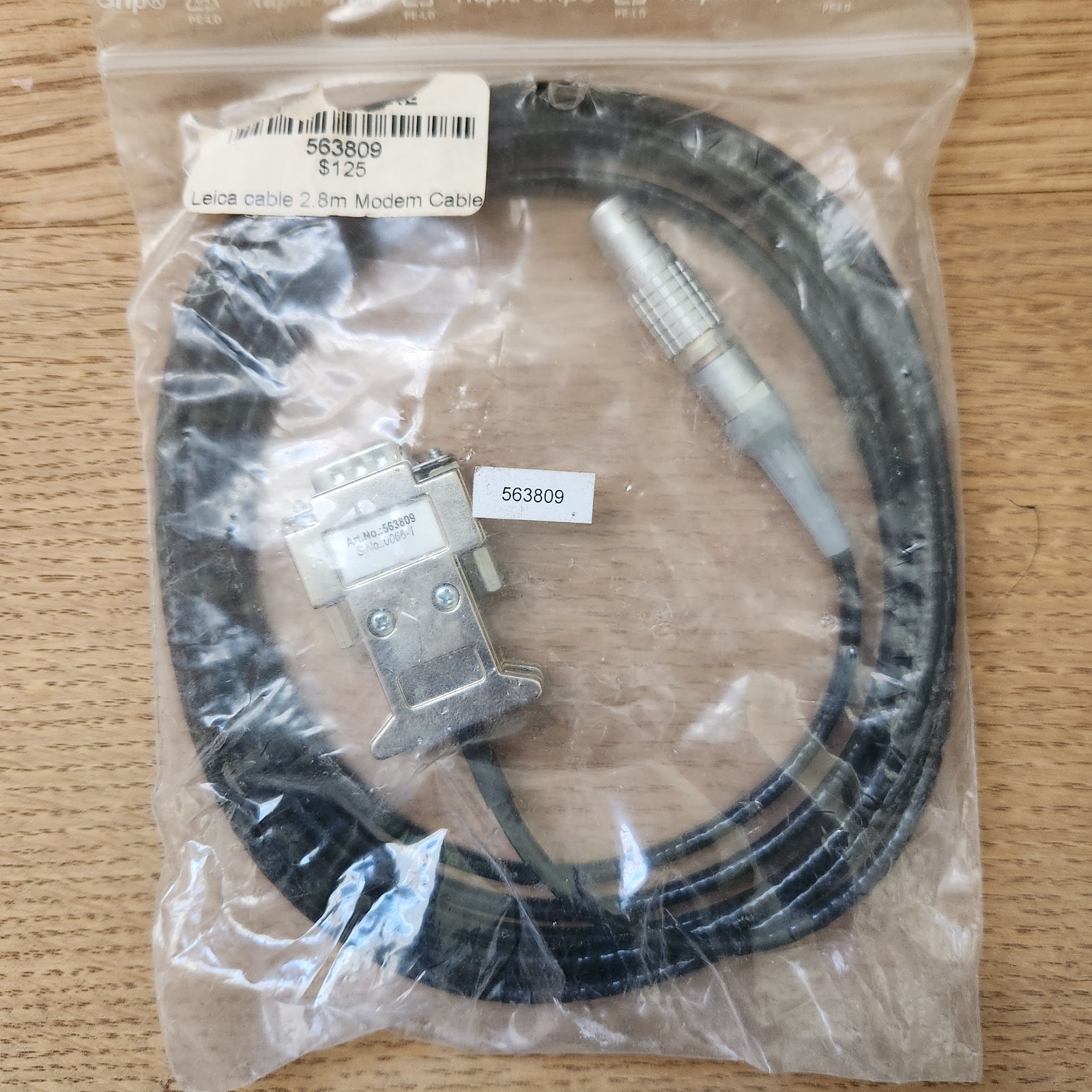 Leica 563809 GEV113 2.8m modem cable
