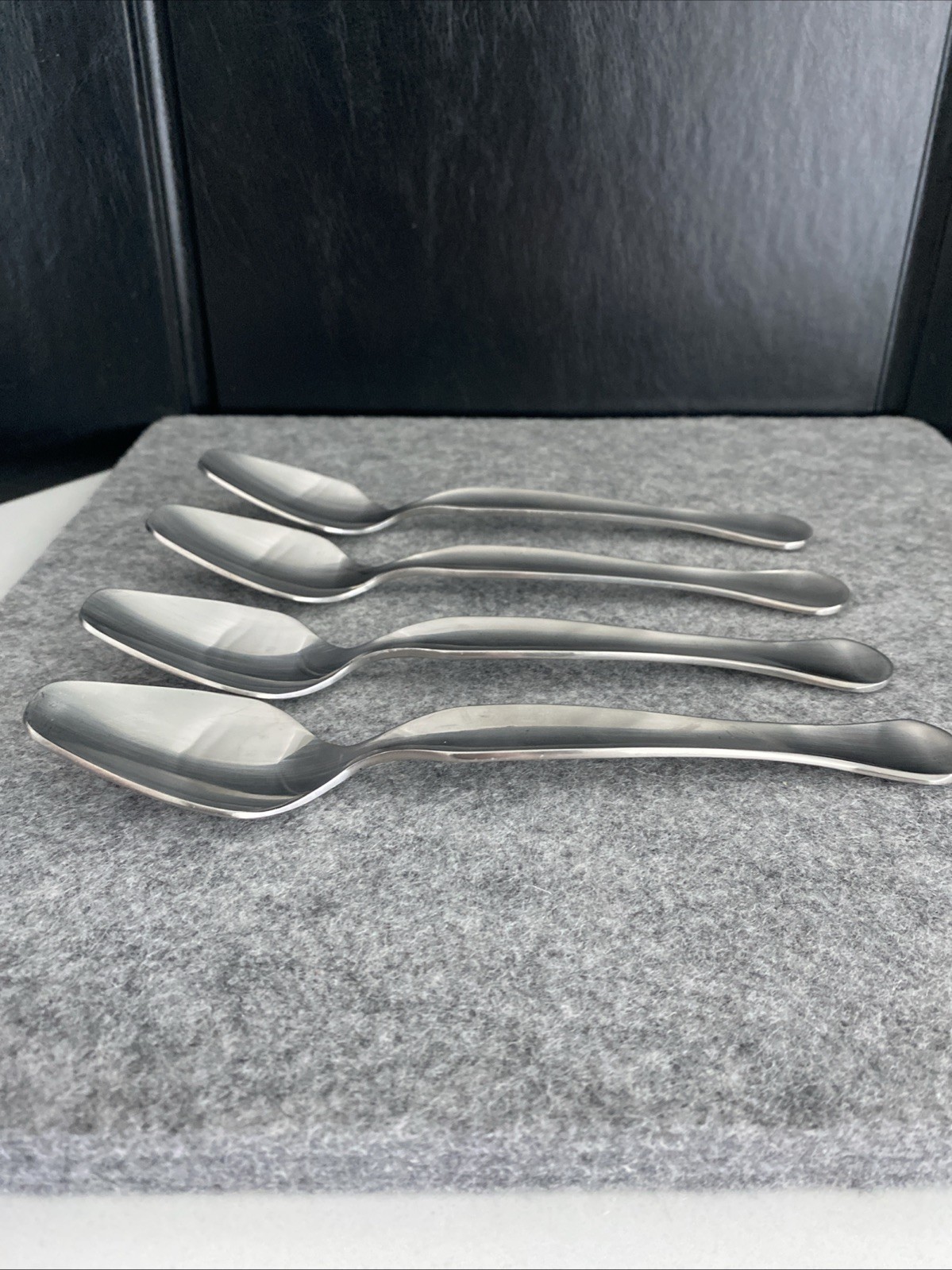 4 Retroneu 18/10 Stainless SILHOUETTE Flatware Dinner Spoon Flatware