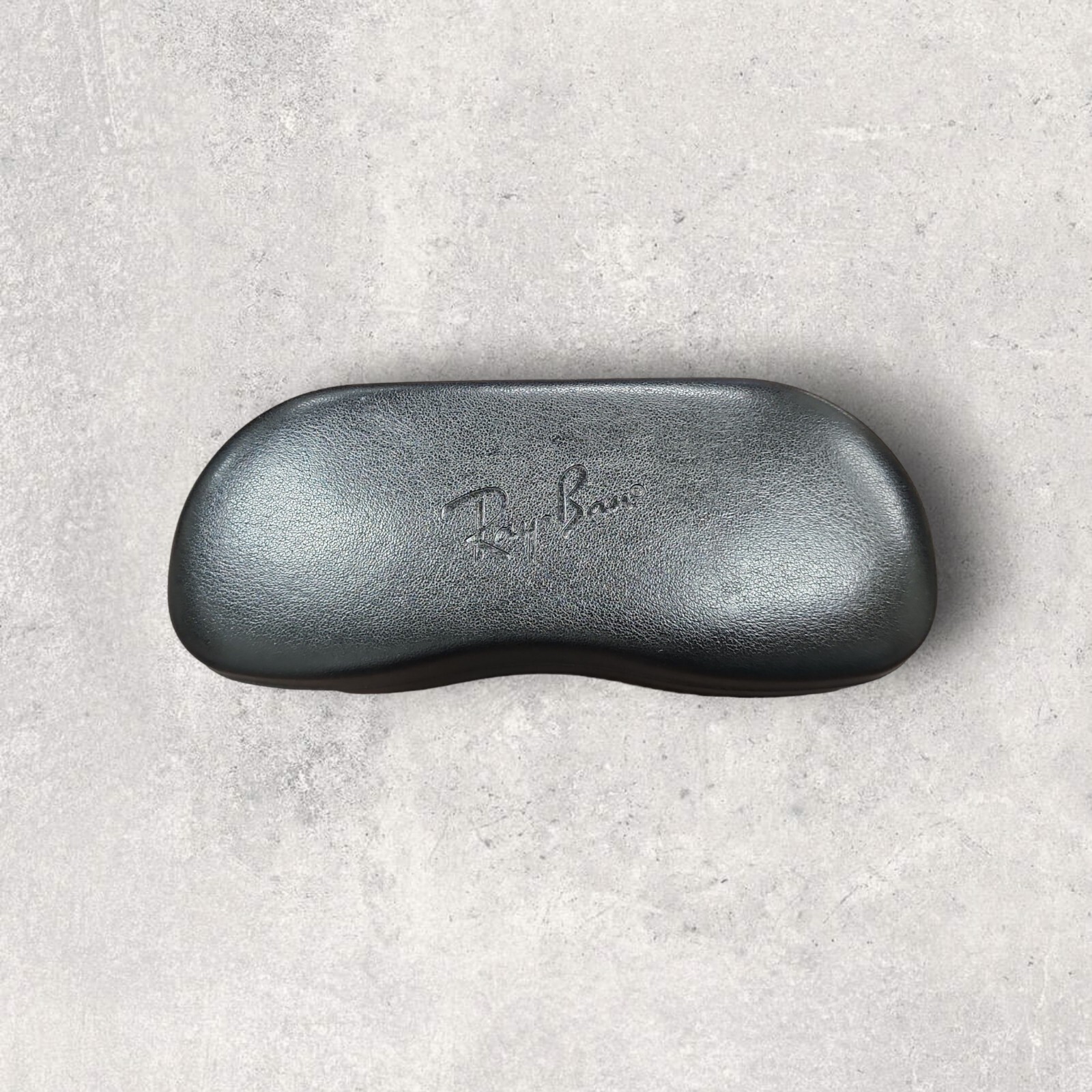 Ray-Ban Black Clamshell Eyeglass Case Beige Interior