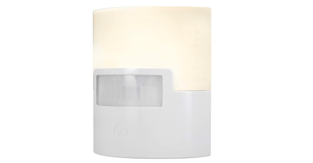Plug In Motion Activated Detector Sensor LED Indoor Night Light Electrical Home