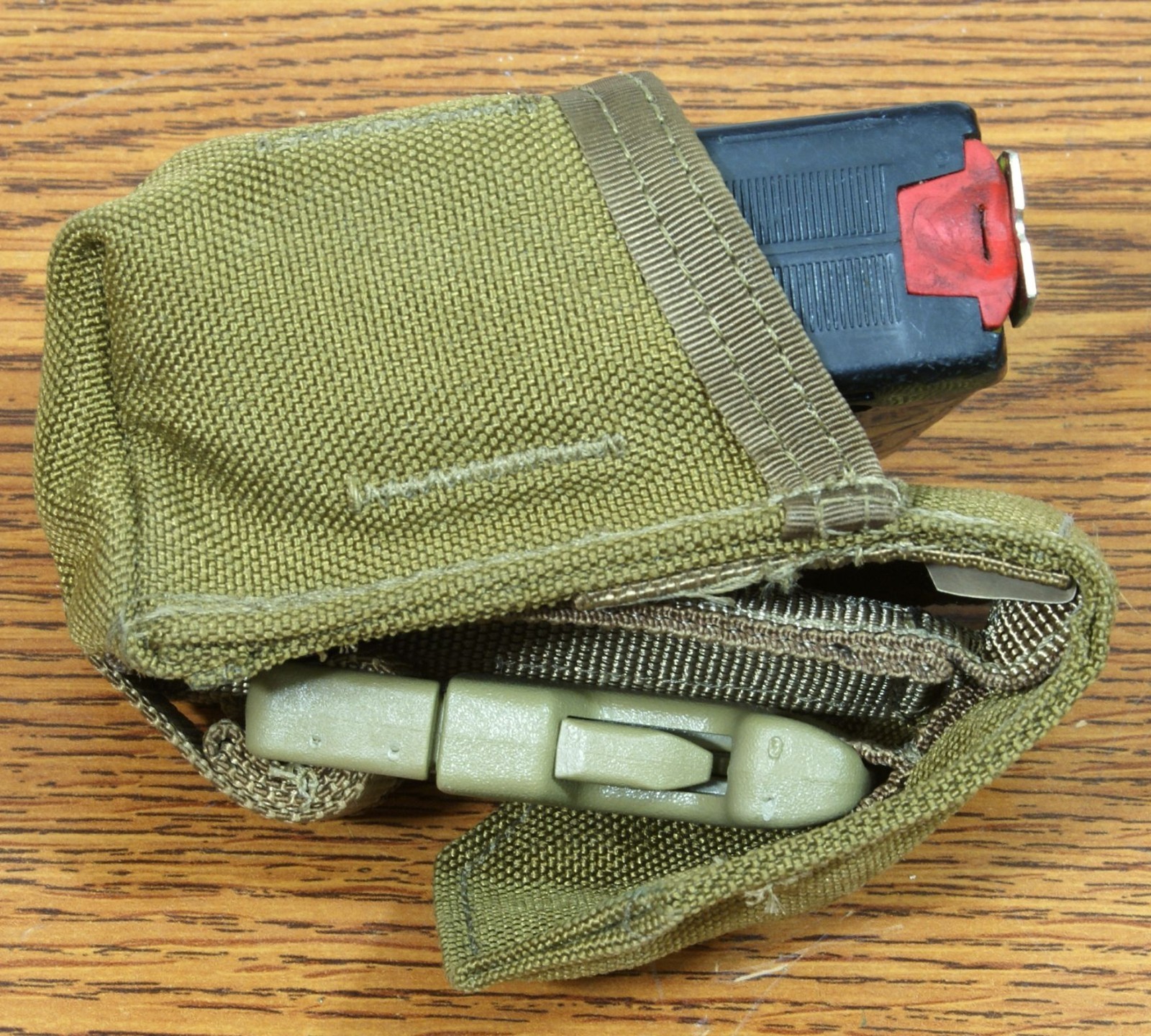MOLLE USMC TAPE MEASURE, WALLET POUCH COYOTE BROWN EAGLE IND.