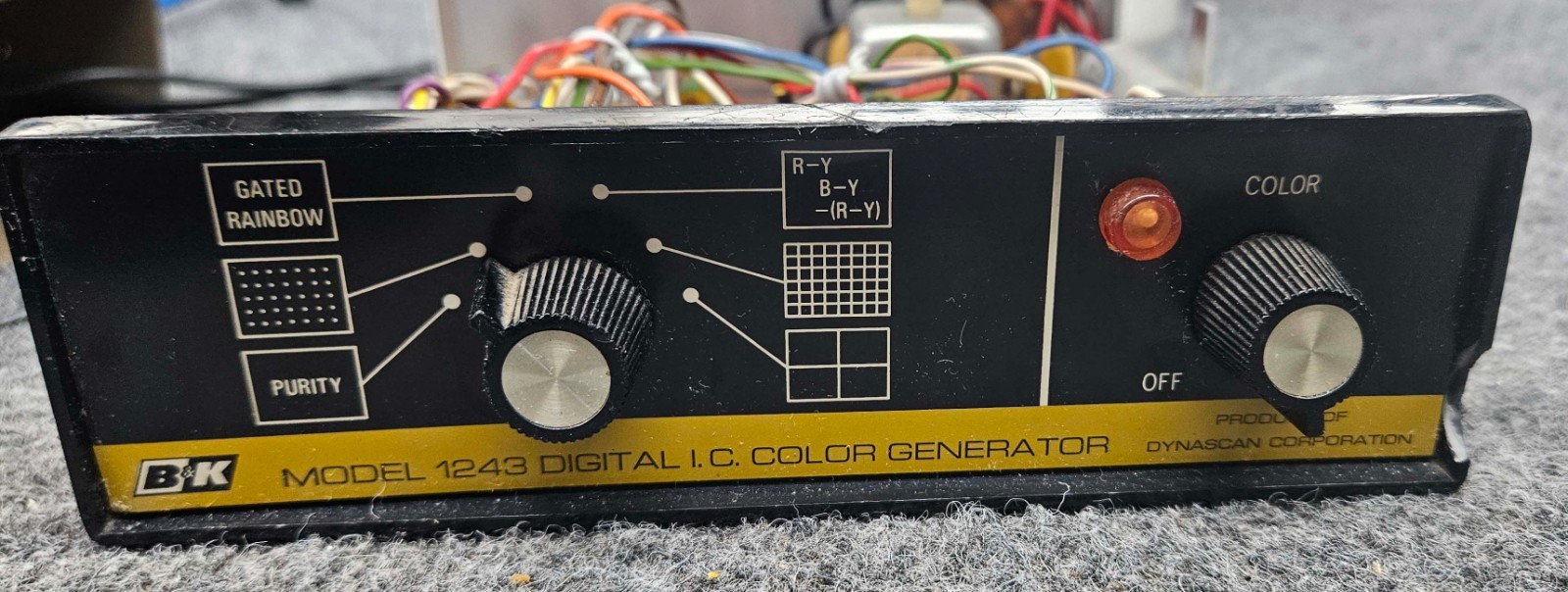 B&K MODEL 1243 DIGITAL I.C. COLOR GENERATOR