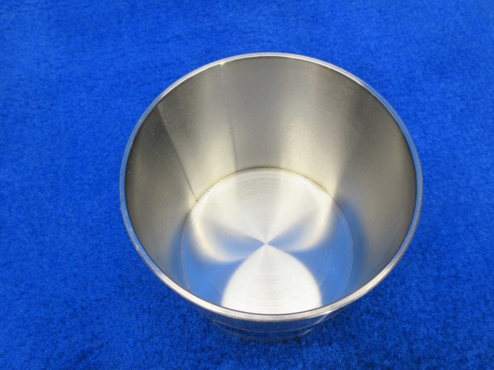 Associated Design & Mfg stainless steel plunger press form compressor 20cm throw
