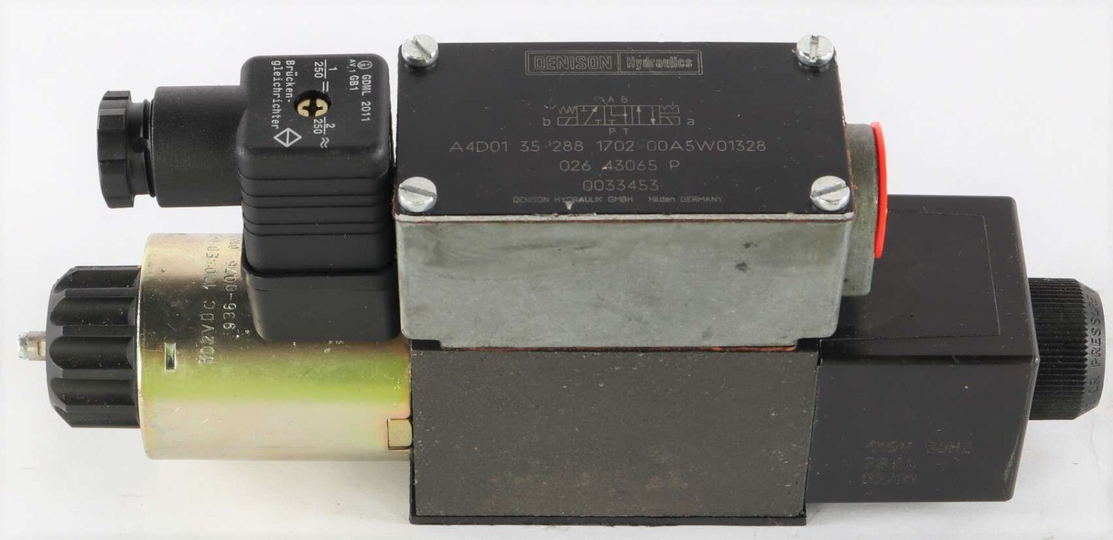 New 026-43065-P Parker Denison Directional Control Hydraulic Valve Assembly A4D0