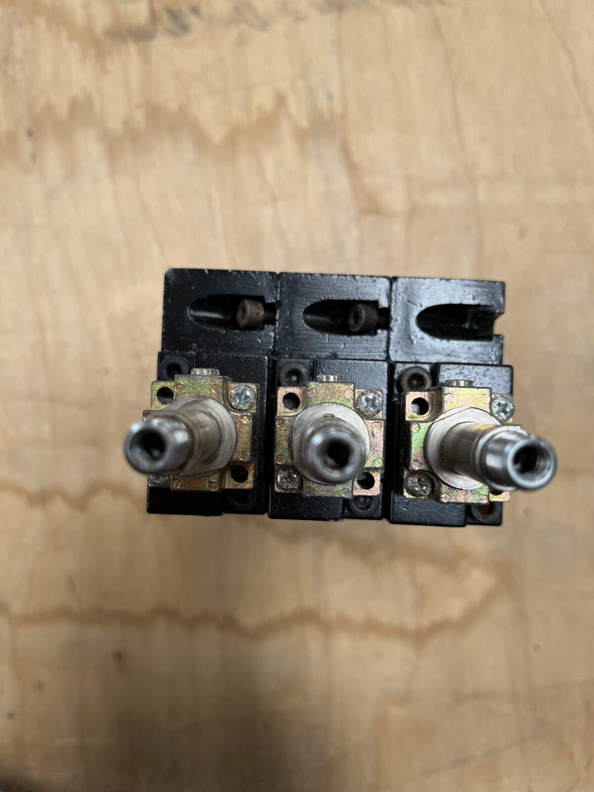 Pneumax Valve 411611202
