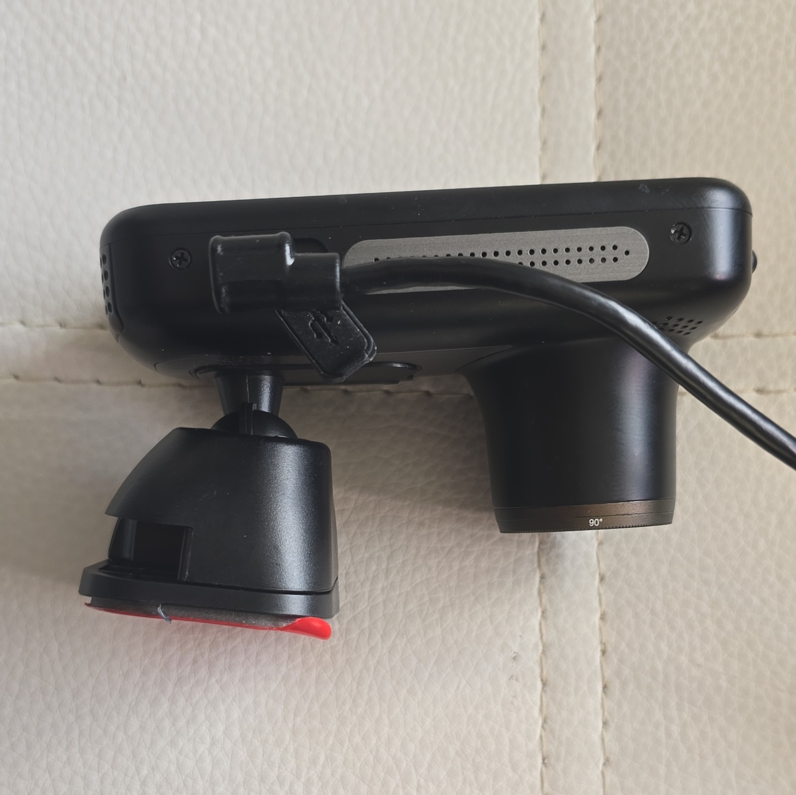 NEXTBASE 522GW HD Dash Camera with mounts and sd card