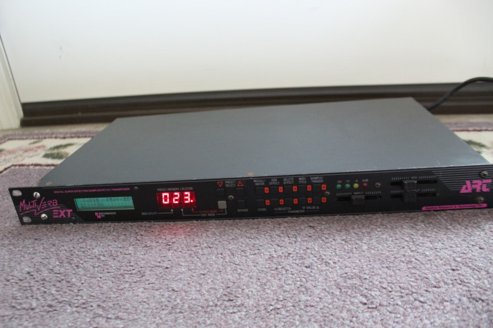 ART MultiVerb EXT Multi-Effects Processor Delay Distortion Rack Mount 1990s