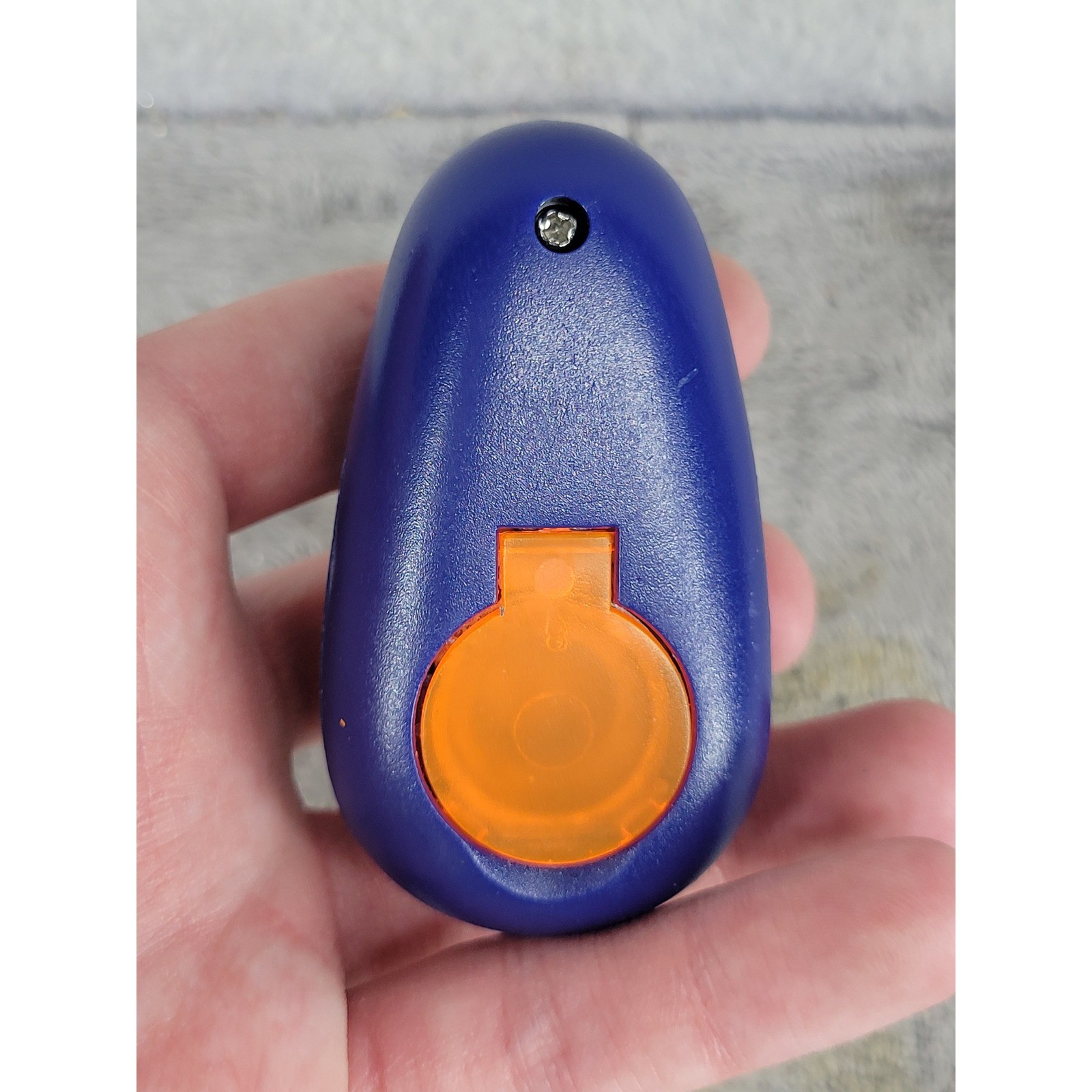 Fiskars Circle Hole Punch Orange Blue Compact Crafting Scrapbooking