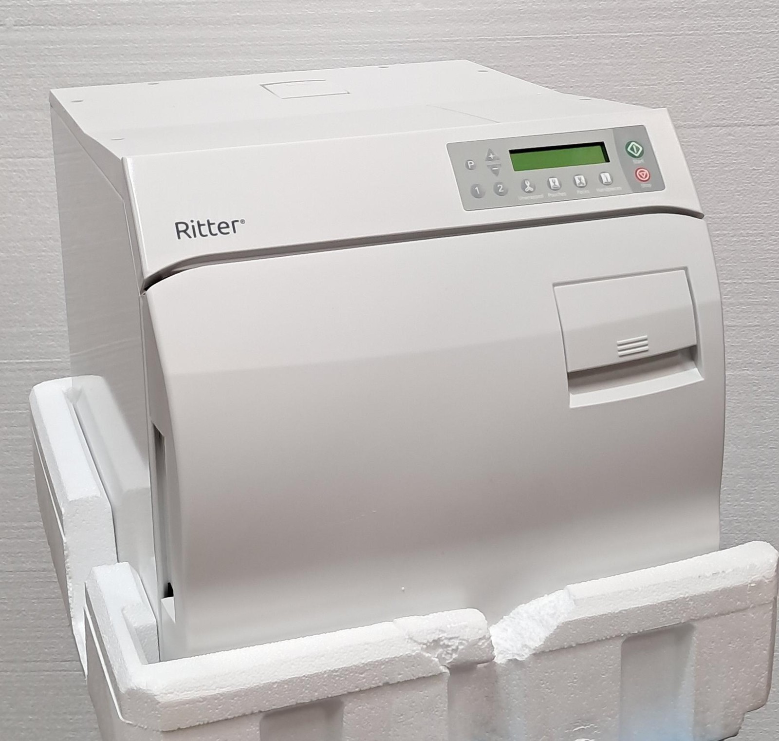Midmark Ritter M11 Ultraclave AutoClave Steam Sterilizer M11-042