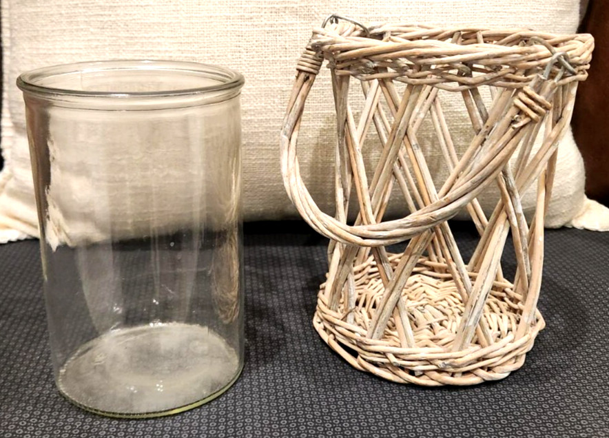 Cute! Wicker Basket & Handle W/Glass Vase for Flowers /Potpourri or? ~Home Decor