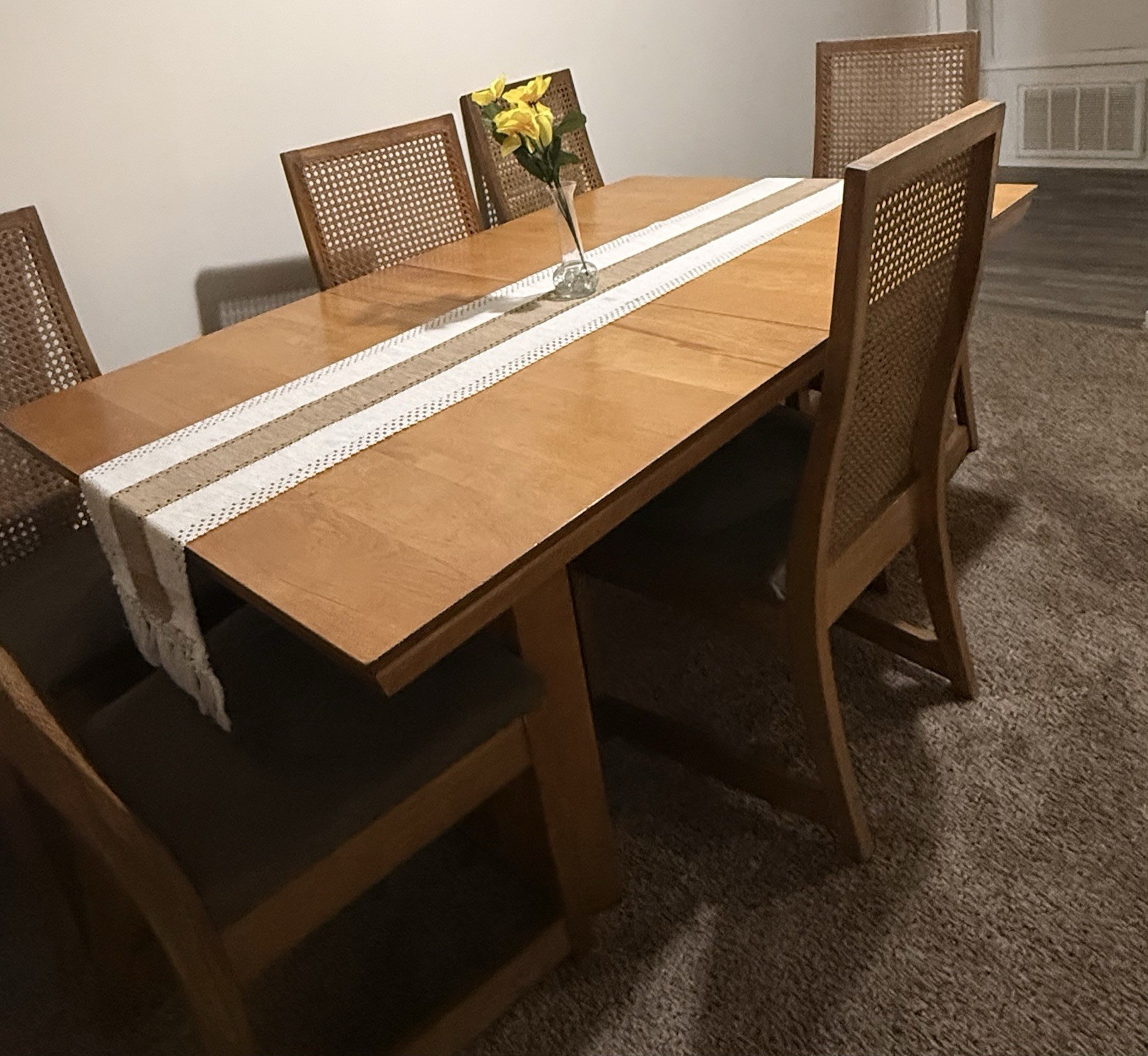 furniture used dining room tables and chairs