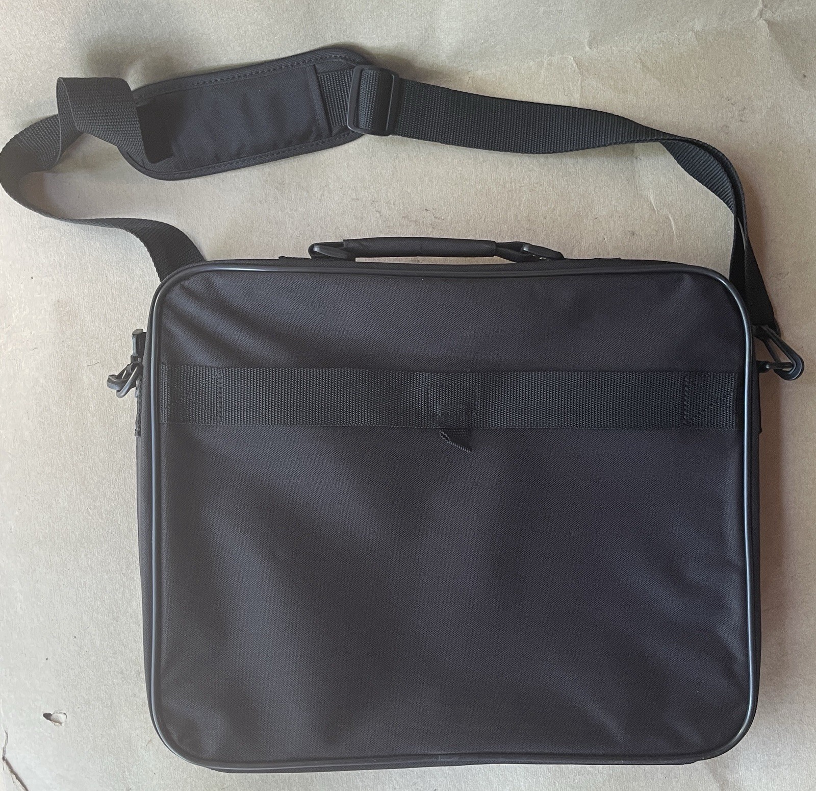 Targus Laptob Bag 15x12