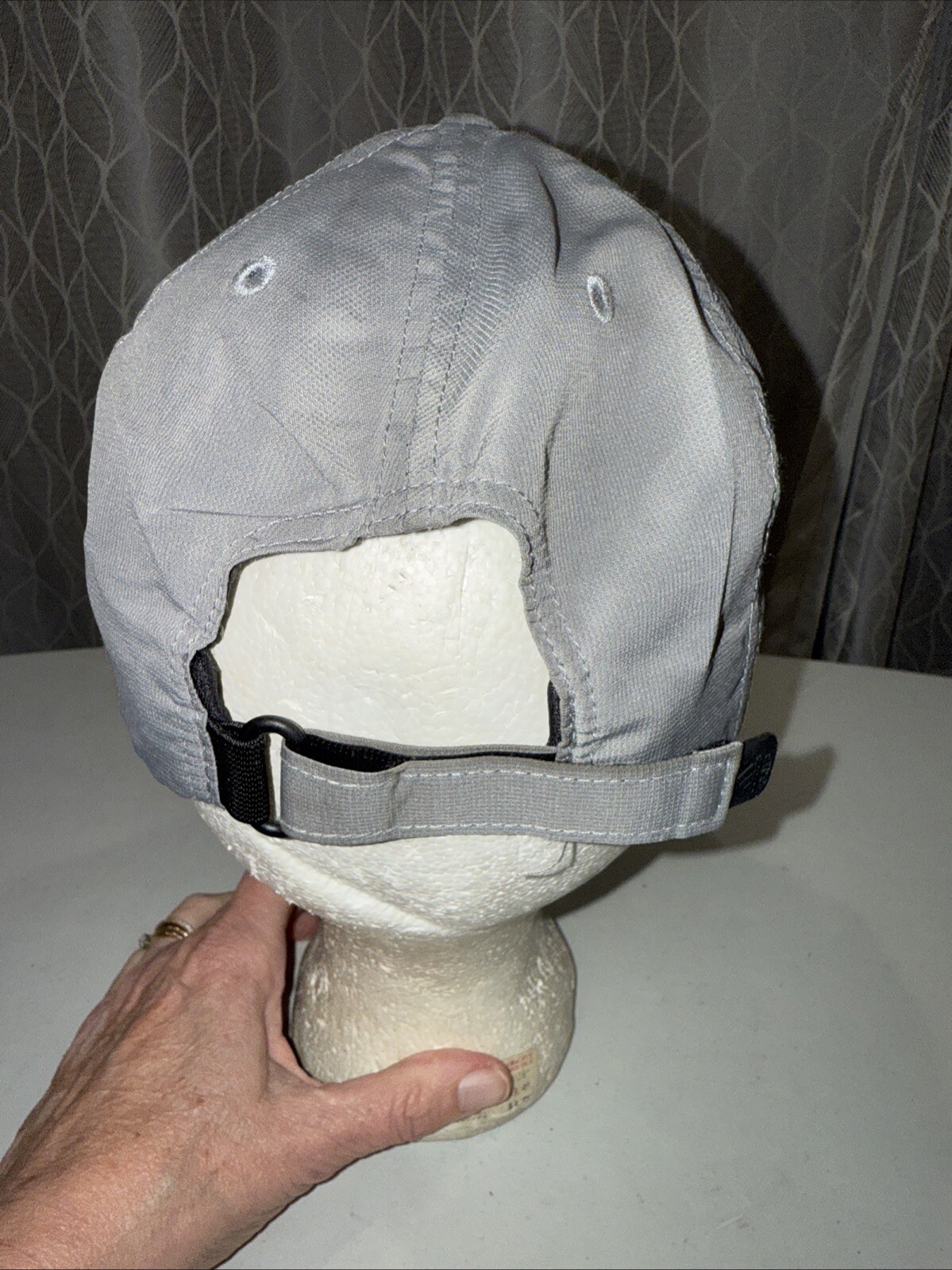 Adidas w Logo in White on Gray Polyester Light Weight Gray Hat Cap Hook Loop EUC
