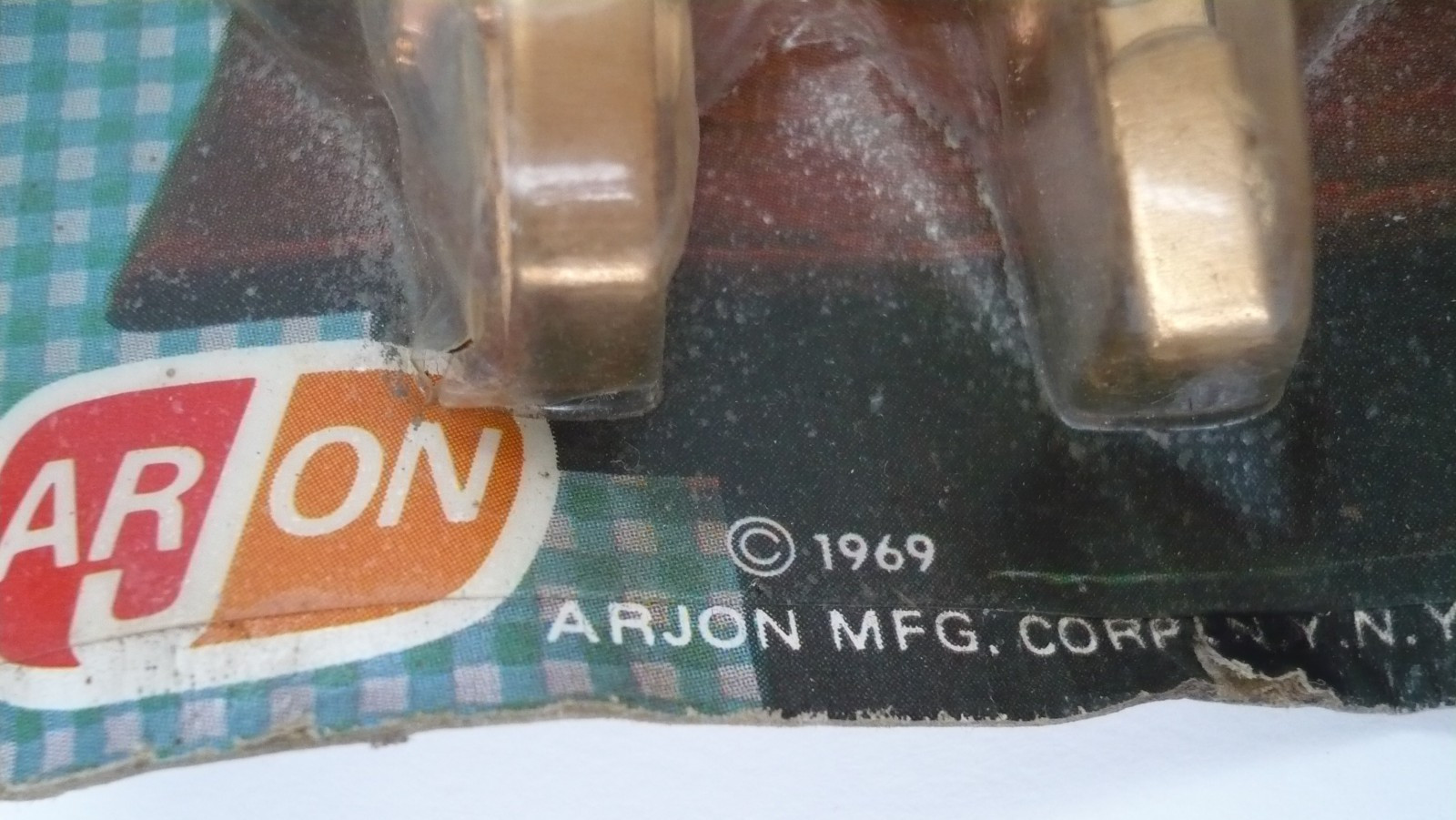 1969 Arjon Mfg Corp Kitchen Teapot Hooks w/Nails