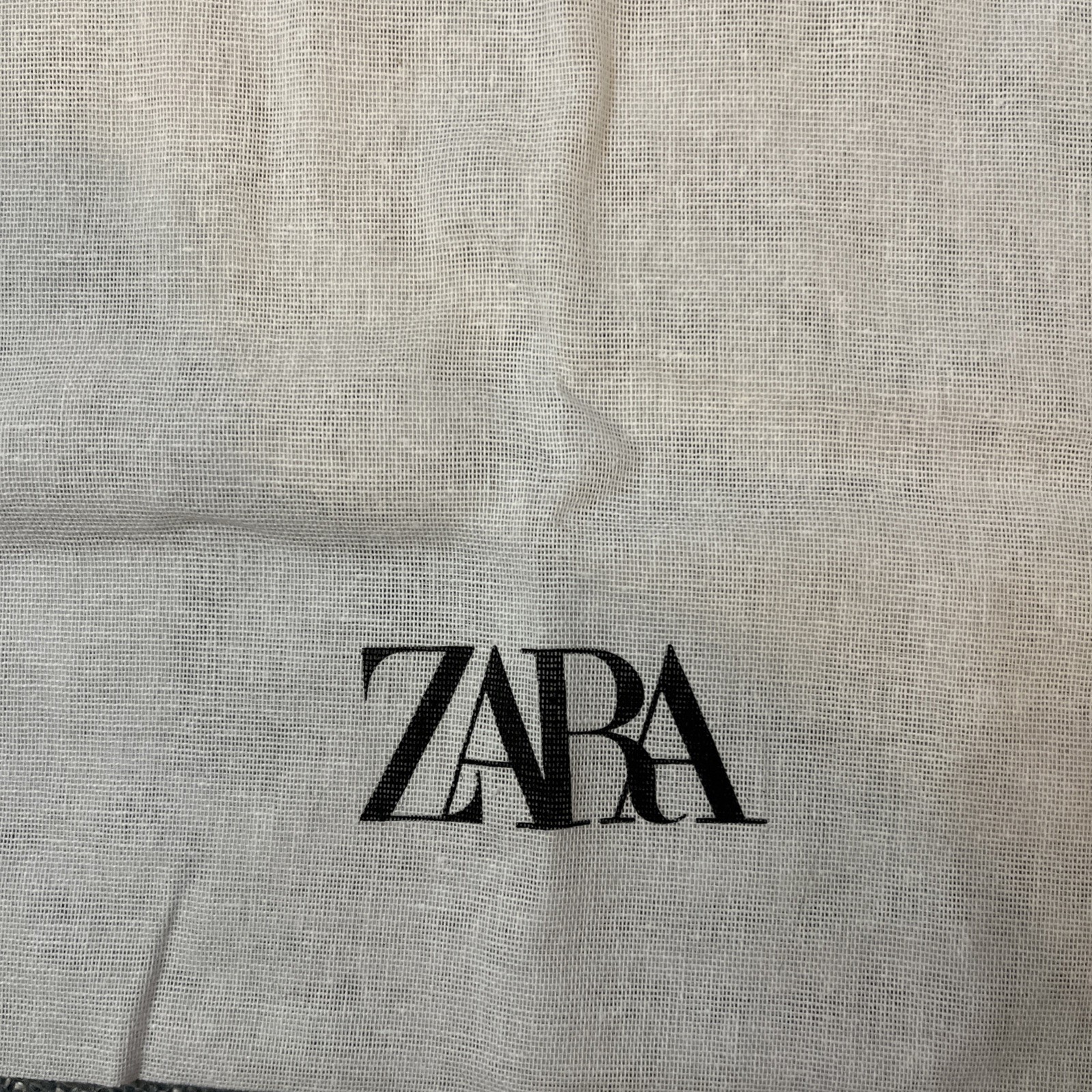 Zara Large White Thin Dust bag