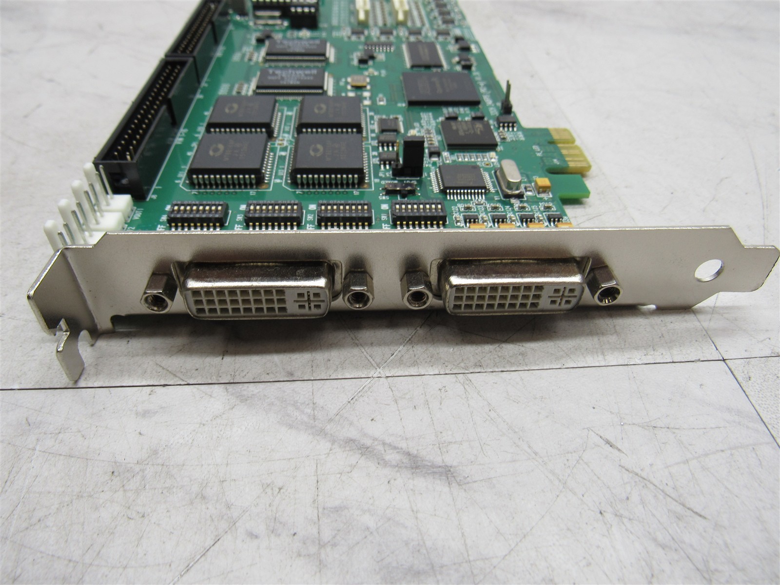 32CH 240 FPS (PCI-e) V1.30 Capture Card With Cables