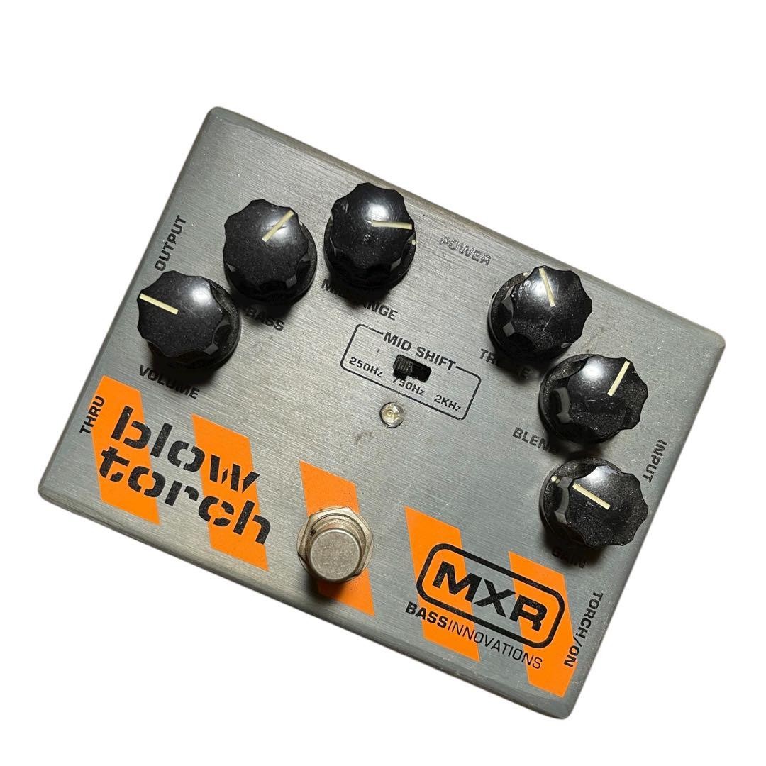 MXR Blow Torch Bass Effects Pedal Mid Shift 18V Used