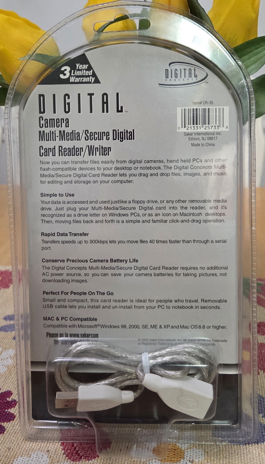 Digital Concepts Camera Multi Media/Secure Digital Card Reader & Writer