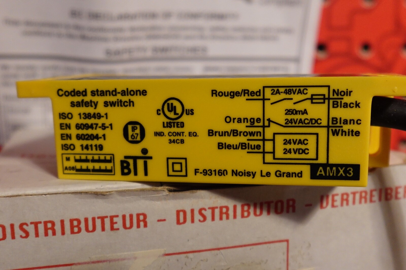 COMITRONIC BTI AMX3 Magnetic Coded Stand Alone Safety Switch 2A 48VAC 24VAC/DC