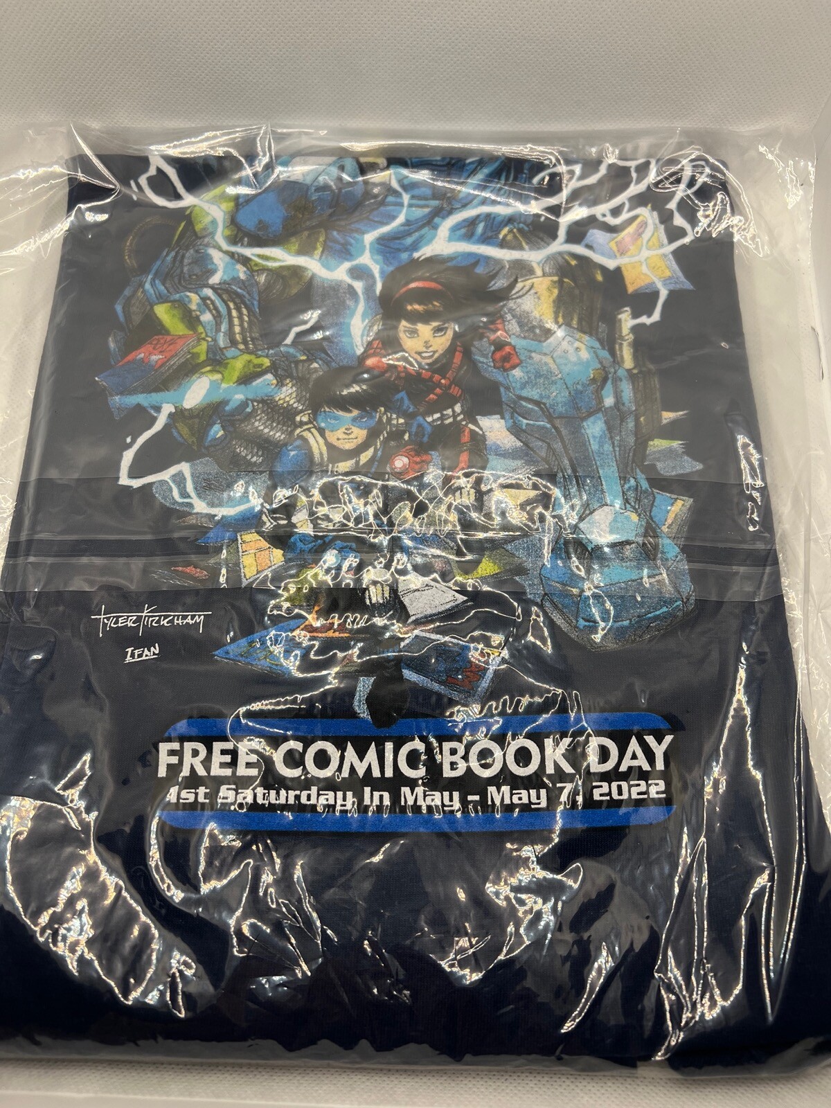 Diamond Comics May 2022 Free Comic Book Day FCBD Shirt Tyler Kirkham Adult XL