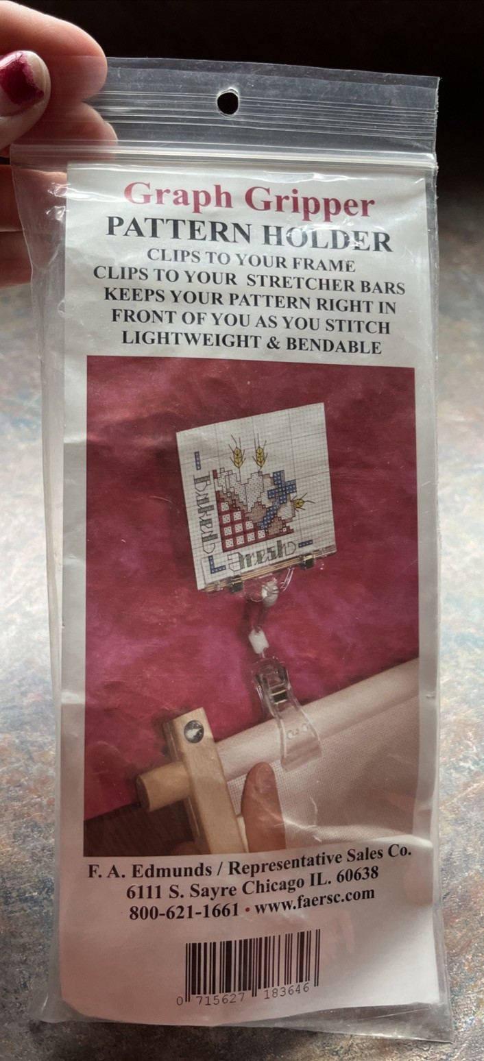 F.A. Edmunds Graph Gripper Pattern Holder For Counted Cross Stitch 6"X3" New