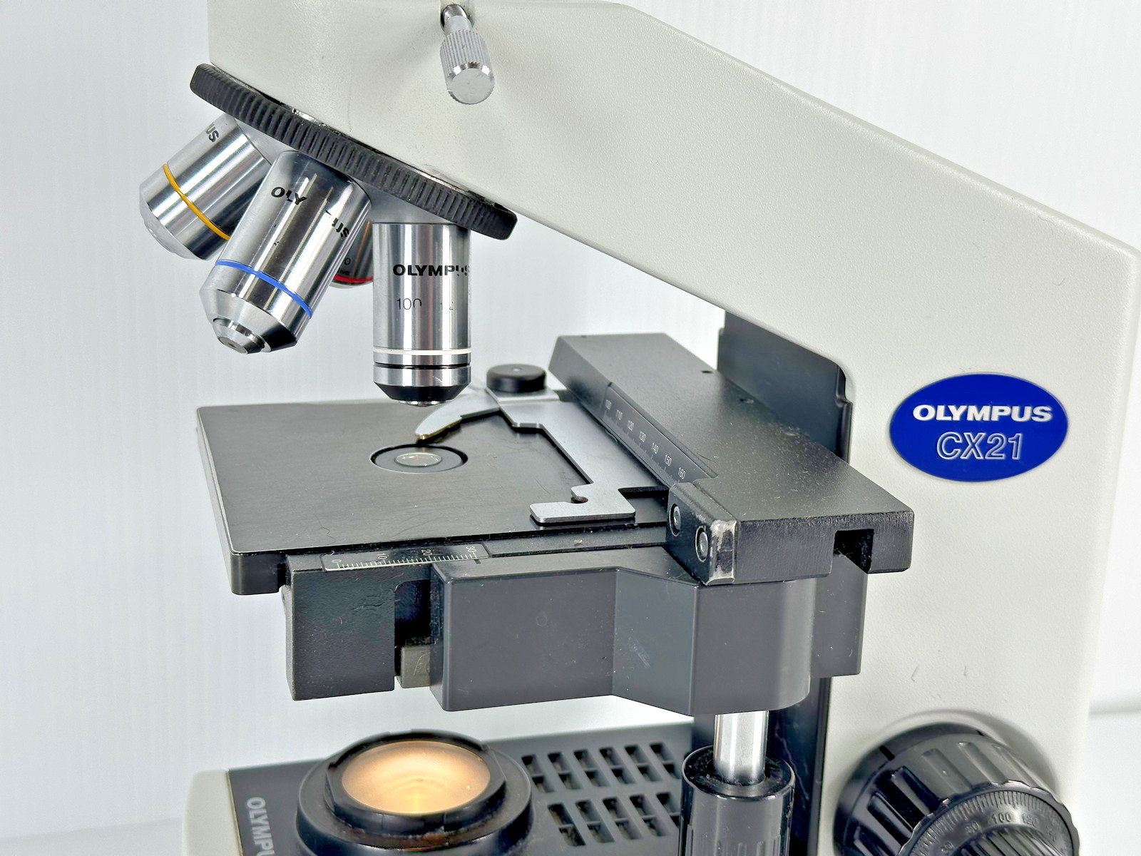 Olympus CX21FS1 Laboratory Microscope 4 Objectives Light Works No Head