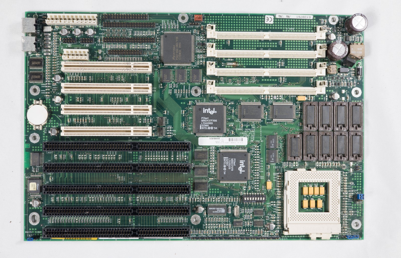 Vintage Intel Advanced/7E 430FX Pentium motherboard parts or repair mbd68