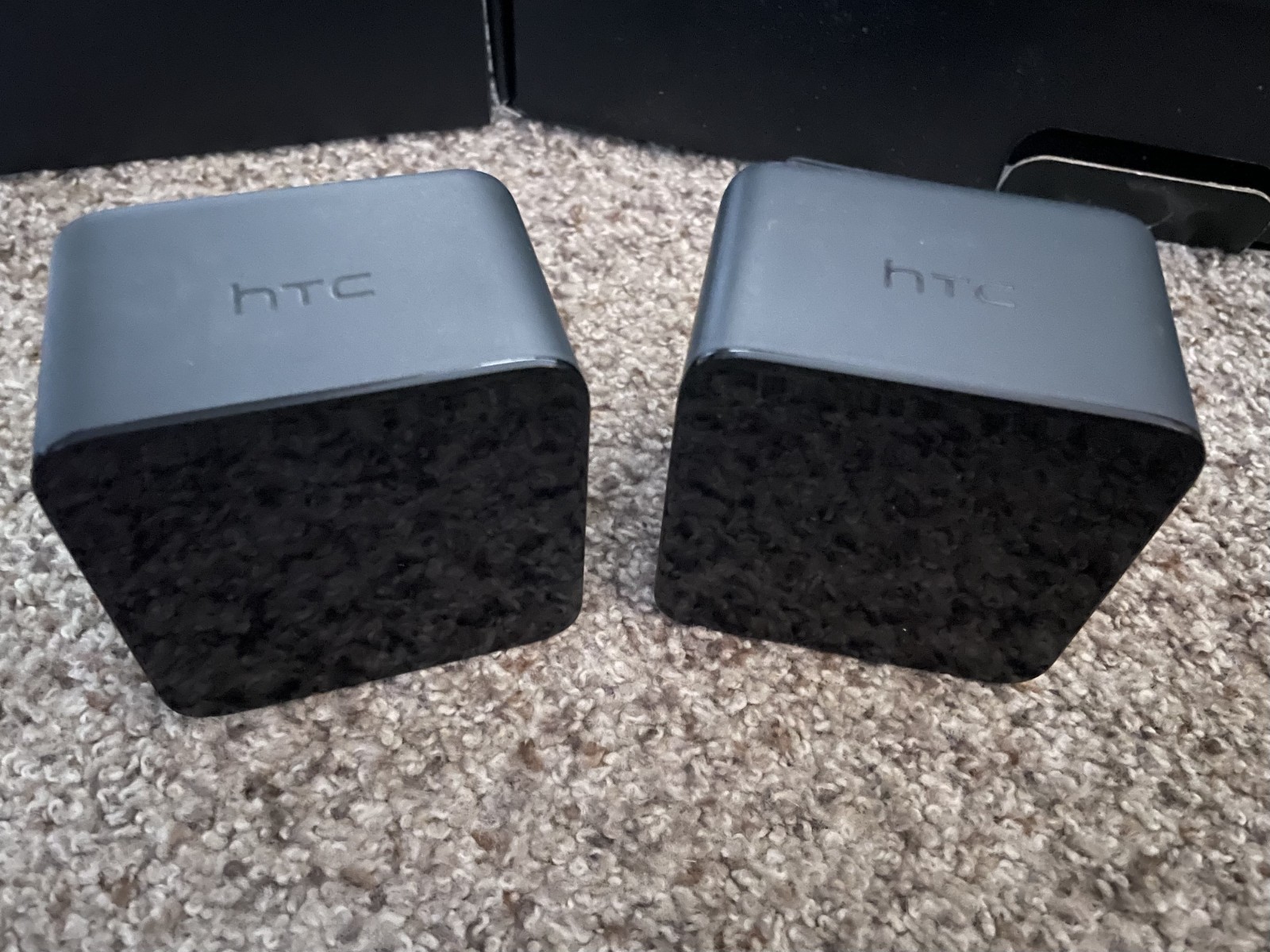 HTC Vive VR Headset w/ Deluxe Audio Strap Blue Controllers