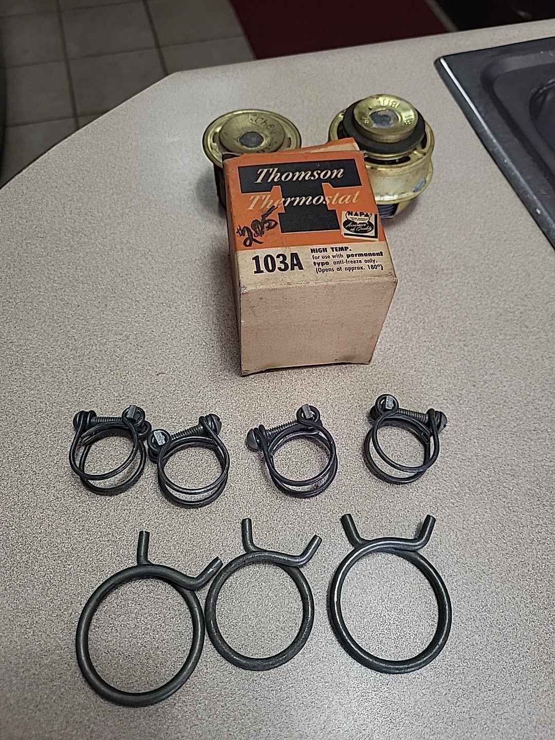 Vintage  AutomotiveThomson Bellow Style  Thermostat  With Original  Clamps 1 Lot