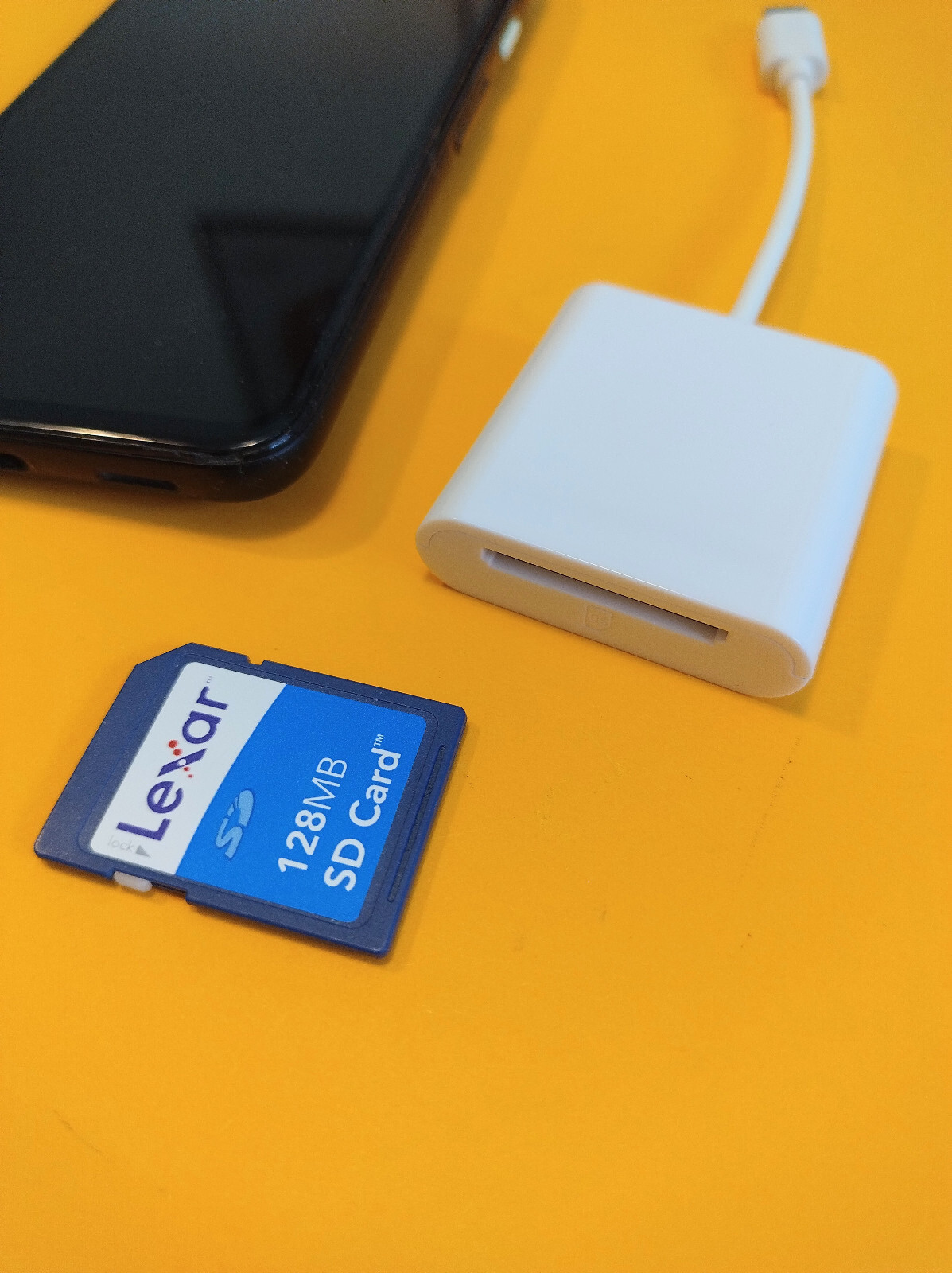 SD and MMC Card Reader for Android Smartphone iPhone iPad Digicam Card