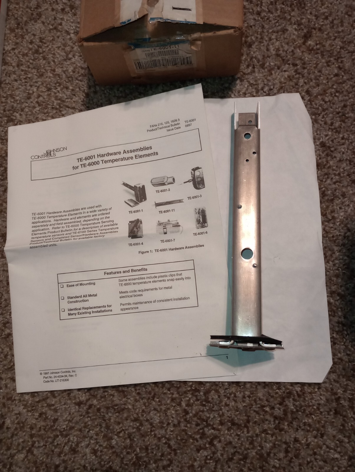 NEW GENUINE JOHNSON CONTROLS TE-6001-11 DUCT SENSOR MOUNTING ASSEMBLY