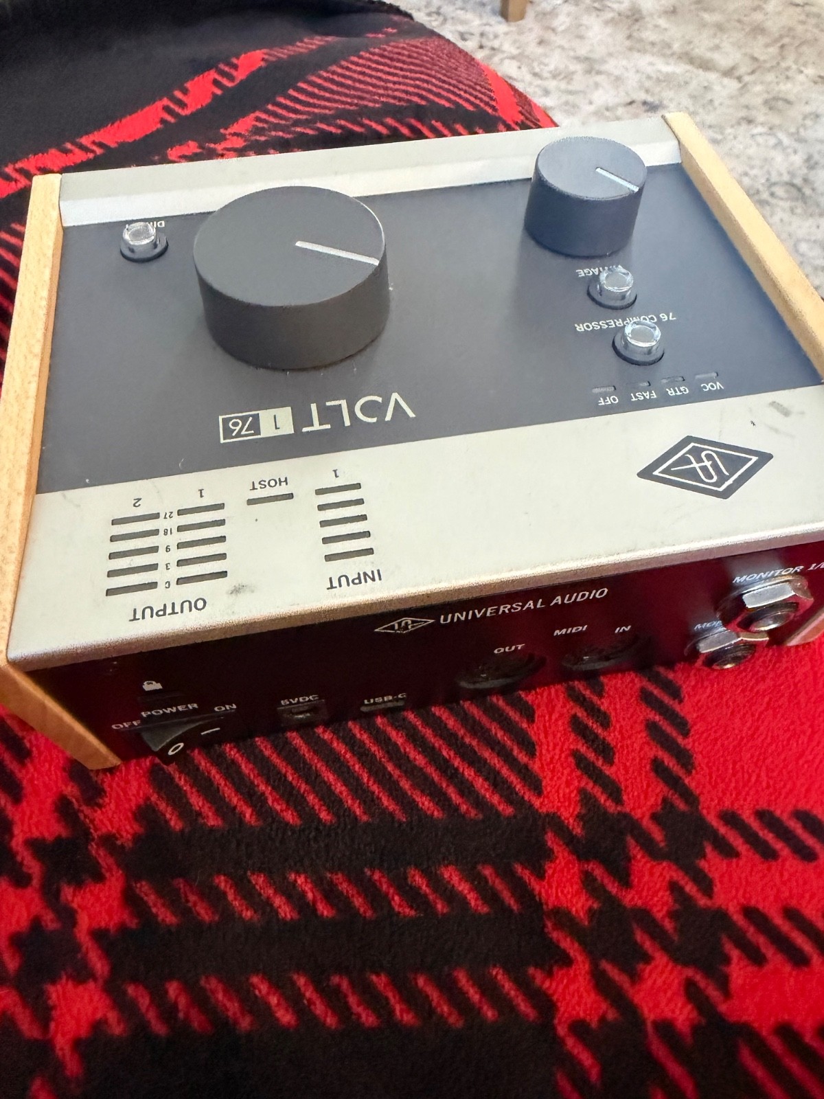 Universal Audio Volt 176 USB-C audio interface recording podcasting UA VOLT176