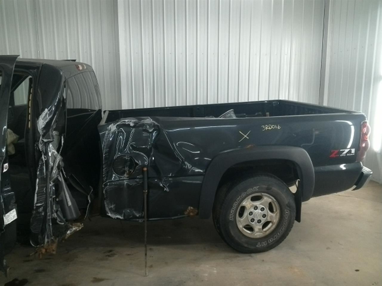 SLVRADO15 2003 Owners Manual 104830373