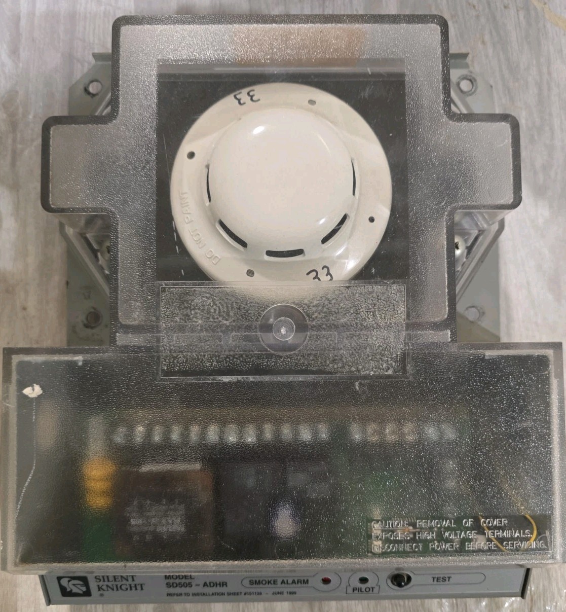 SILENT KNIGHT SD505-ADHR Duct Detector  (built-in Relay) w/SD505-APS Smoke Head