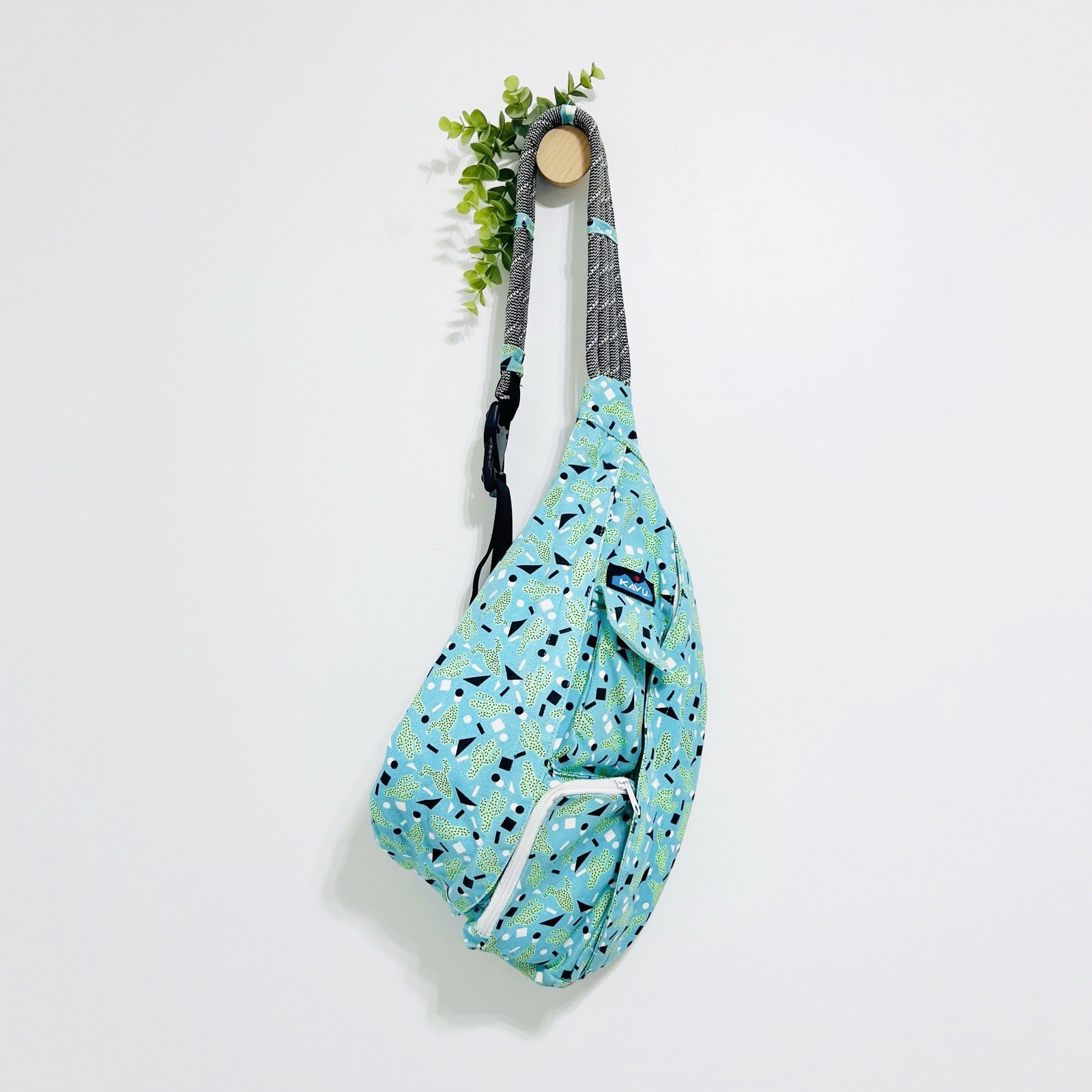 Kavu Hiking Colorful Rope Sling Backpack Unisex
