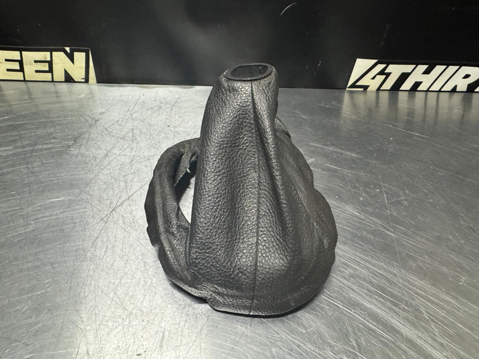 05-13 C6 CORVETTE SYNTHETIC LEATHER SHIFT BOOT AUTOMATIC OEM #N103