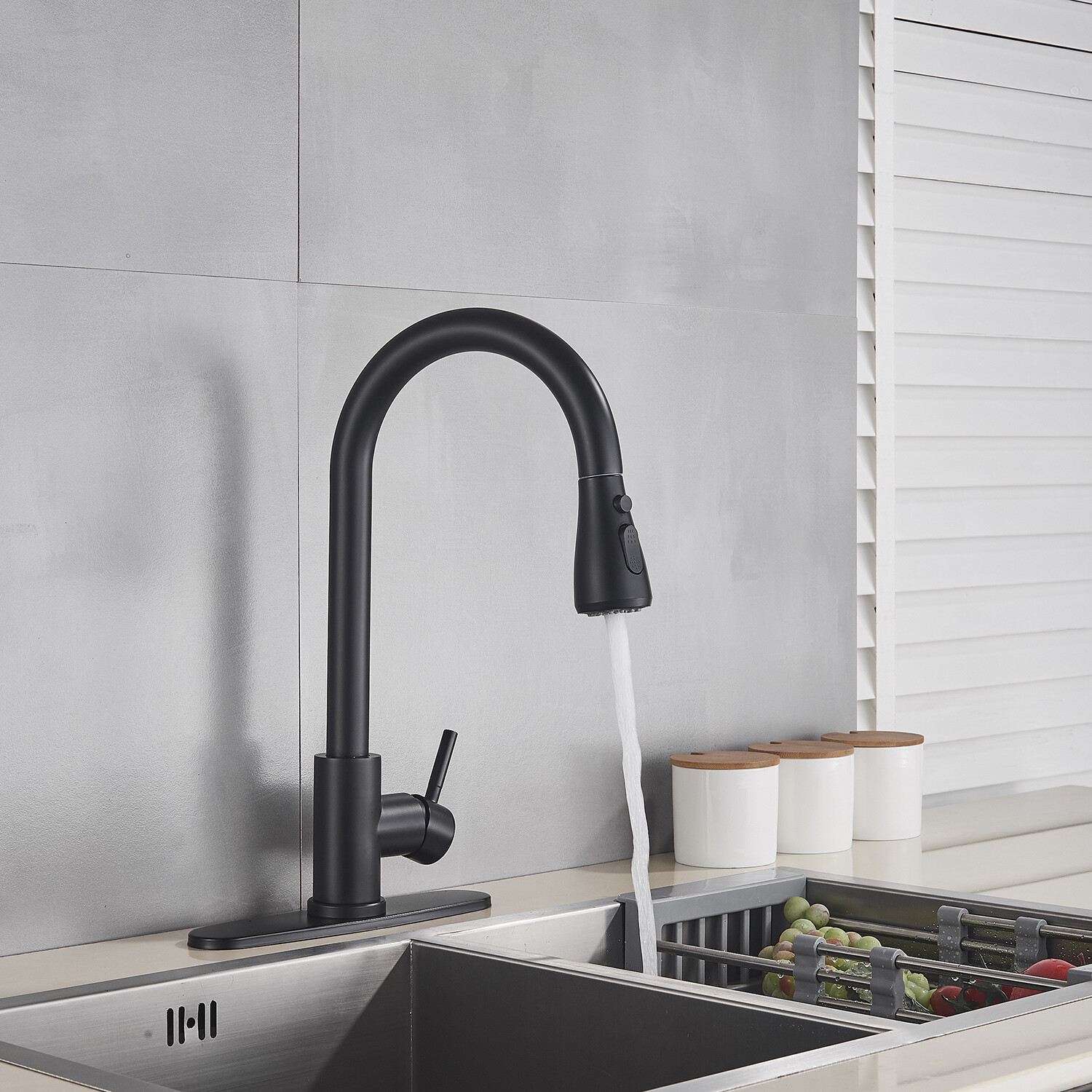 Pull Down Sprayer Kitchen Faucet with 10''Deck Plate &Soap Dispenser Matte Black