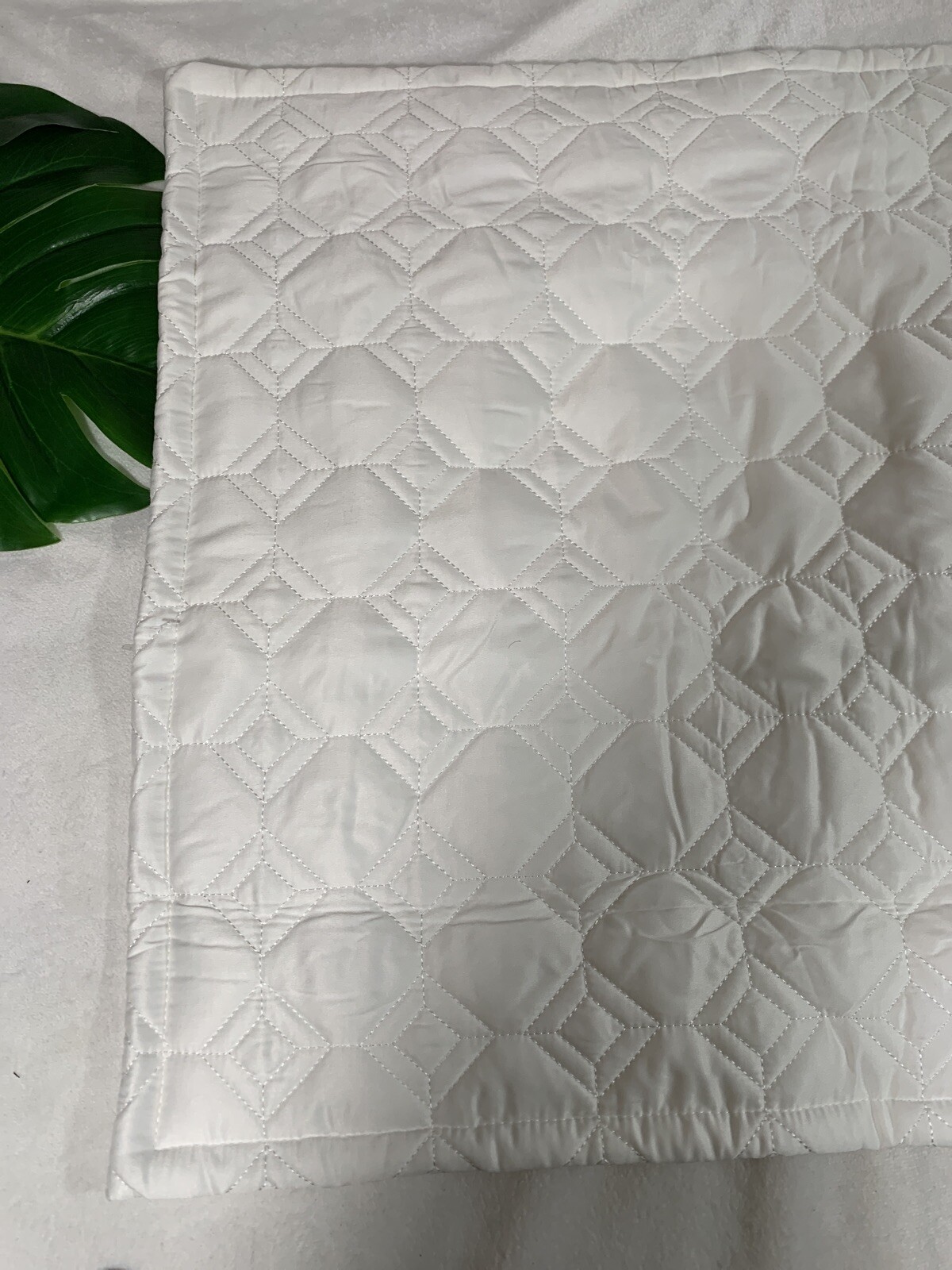 NEW $120 [ 1 Standard ] Quilted Pillow Sham for Hotel Collection Alabastar #119