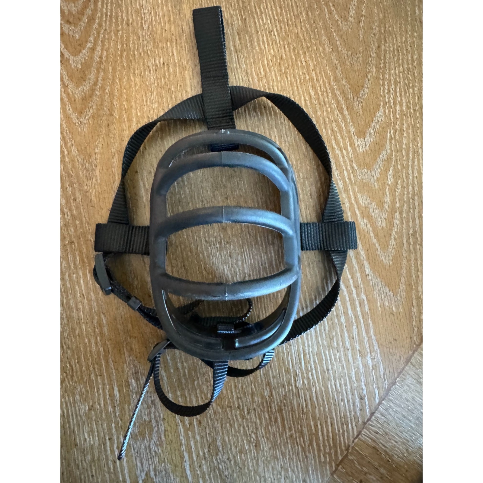 New Large Dog Muzzle 5.5 x 4 Whirlpup black adjustable size 5